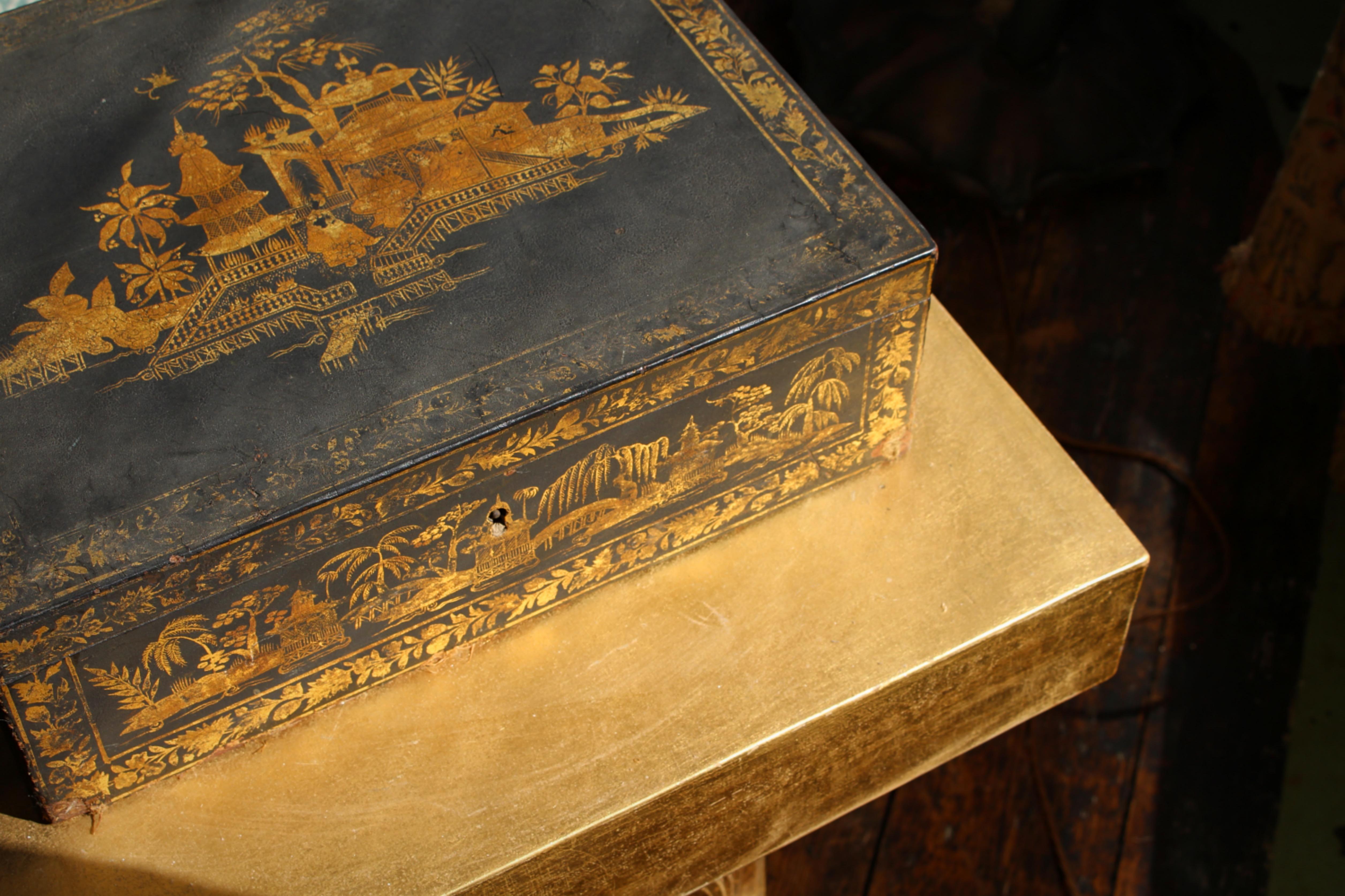 Early 19th C Regency Period Chinoiserie Lacquared Jewellery Box Country House im Zustand „Relativ gut“ im Angebot in Lowestoft, GB