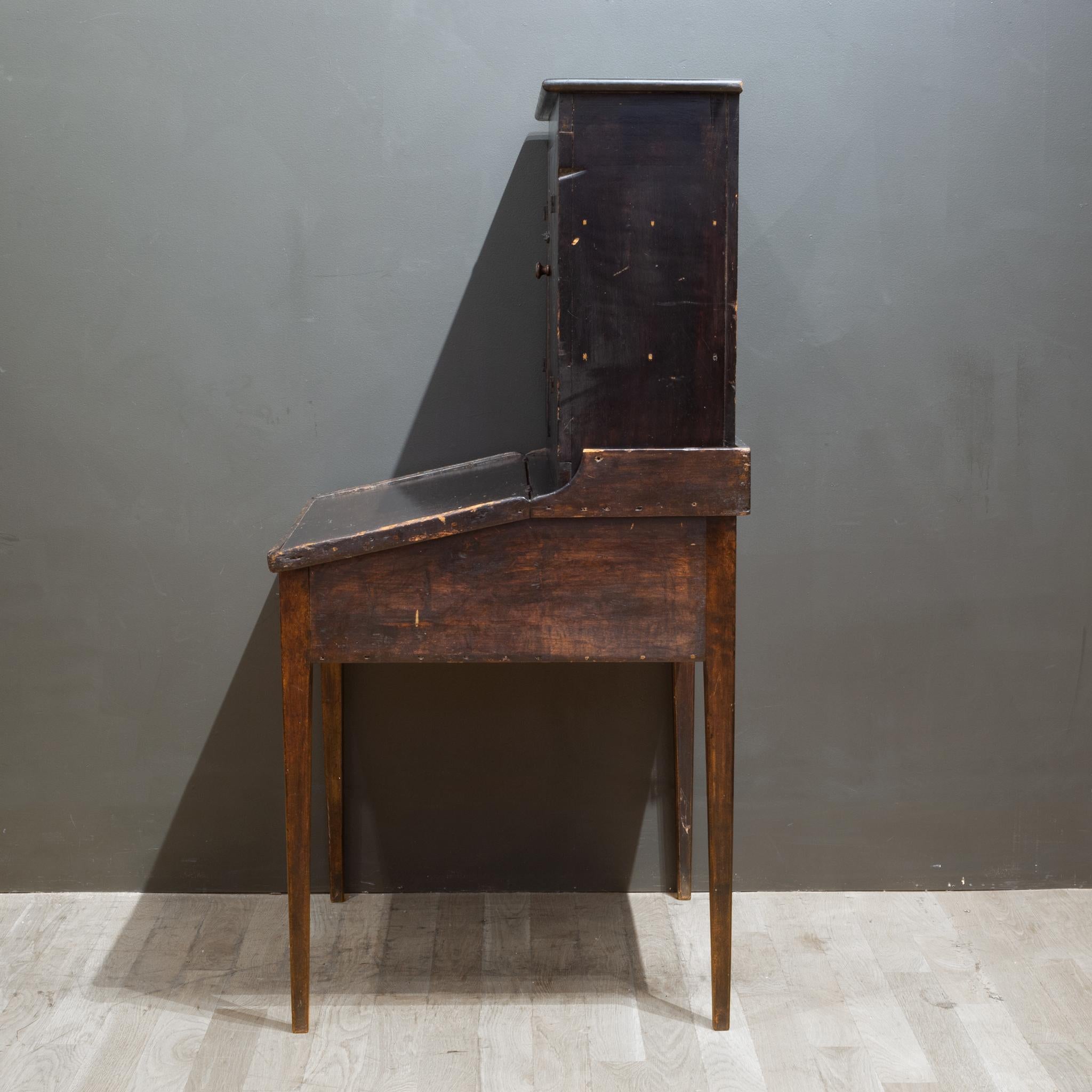 Early 19th C. School Master Slant Desk, C.1840 In Good Condition For Sale In San Francisco, CA