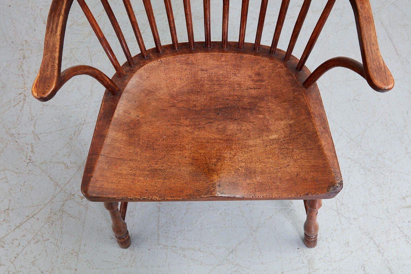 Early 19th c. Scottish Windsor Armchair In Good Condition For Sale In Greenwich, CT