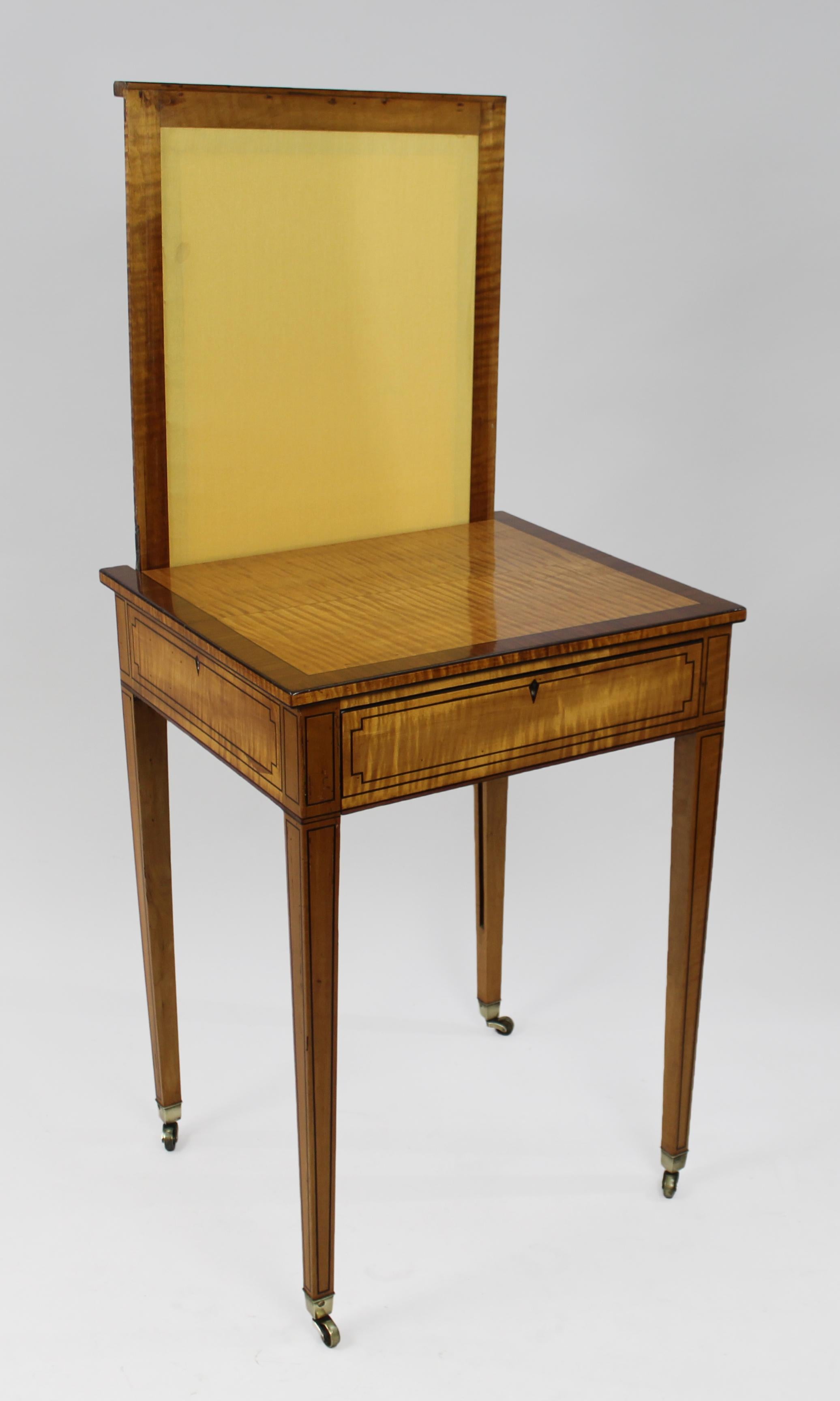 Early 19th C. Sheraton Satinwood Writing Table In Good Condition In Worcester, GB