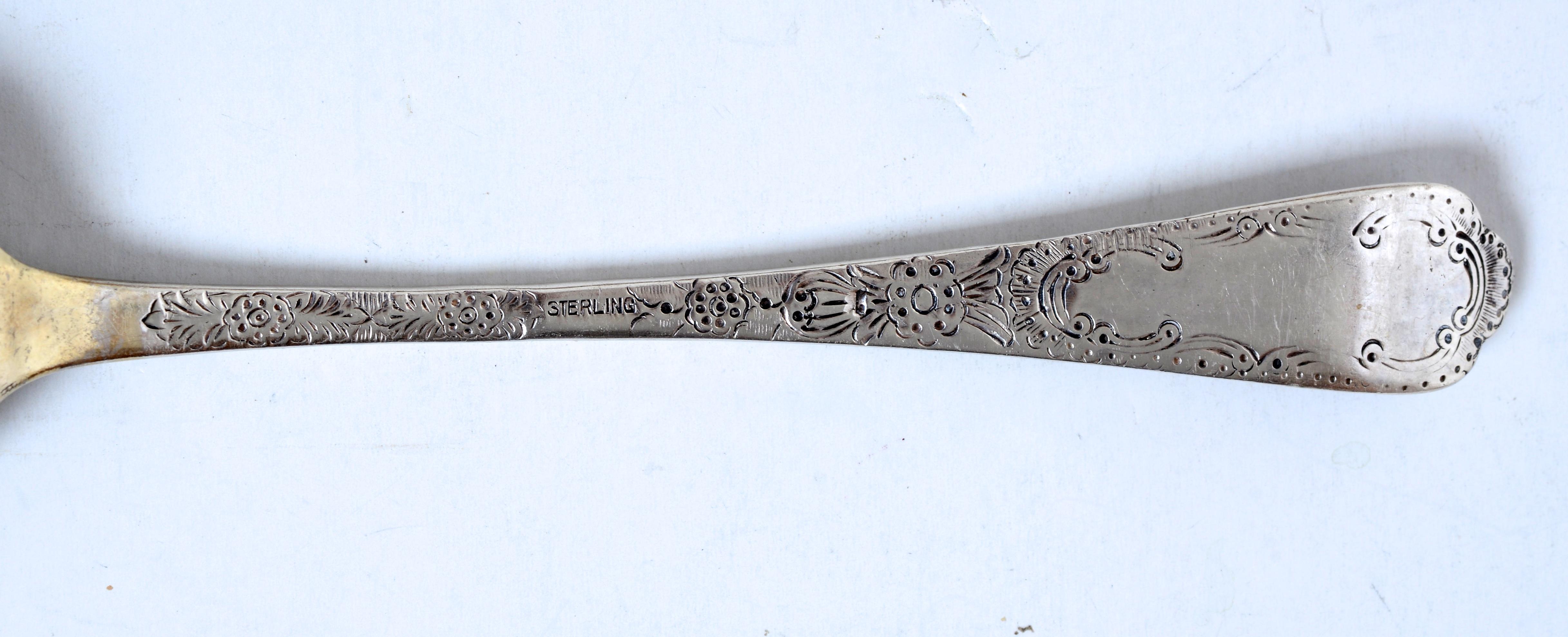 Early 19th c Sterling Berry Spoon with Embossed Gold Washed Wave Edged Bowl In Good Condition For Sale In valatie, NY