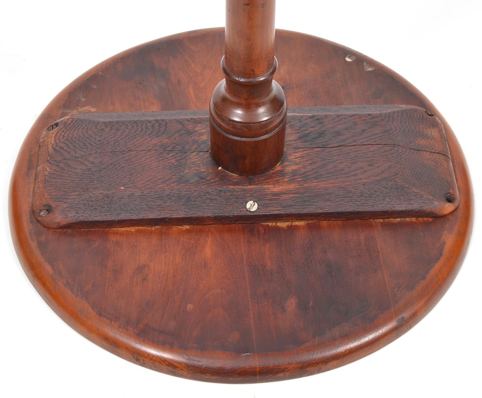 Early 19th Cent. American New England Queen Anne Style Cherrywood Candle Stand 2