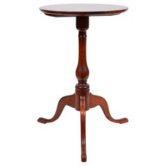 Early 19th Cent. American New England Queen Anne Style Cherrywood Candle Stand