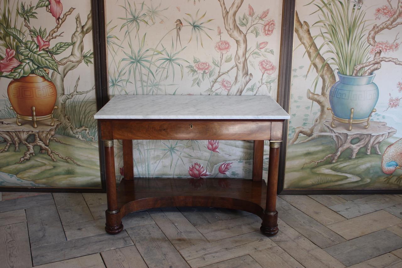 Early 19th Century French Console Table in Walnut 3