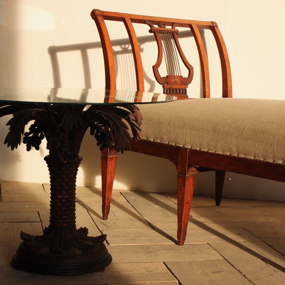 Early 19th Century French Walnut Daybed In Good Condition In Gloucestershire, GB