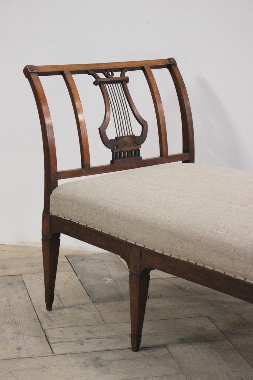 Early 19th Century French Walnut Daybed 2