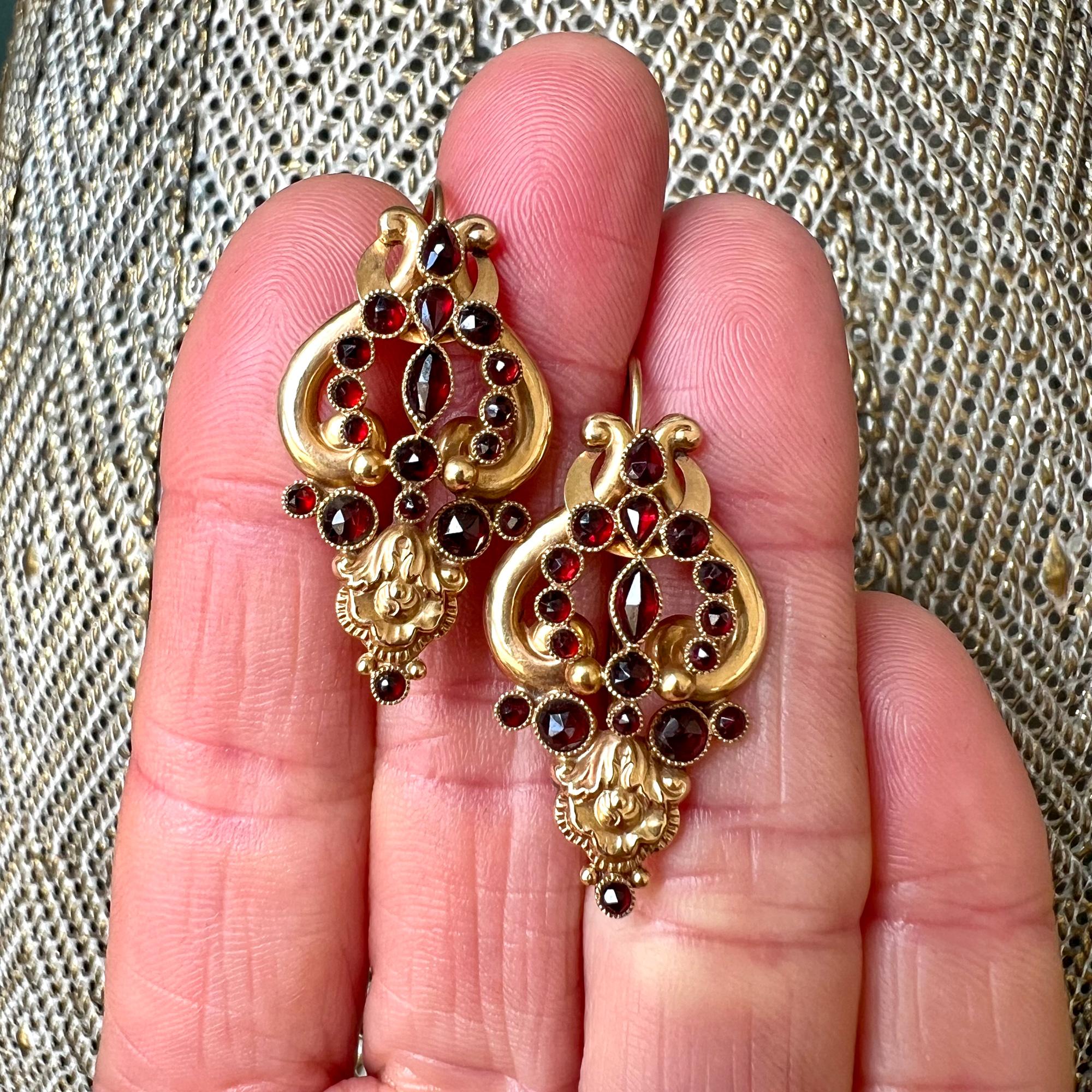 Early Victorian Antique Repoussé Garnet and 18K Gold Earrings For Sale