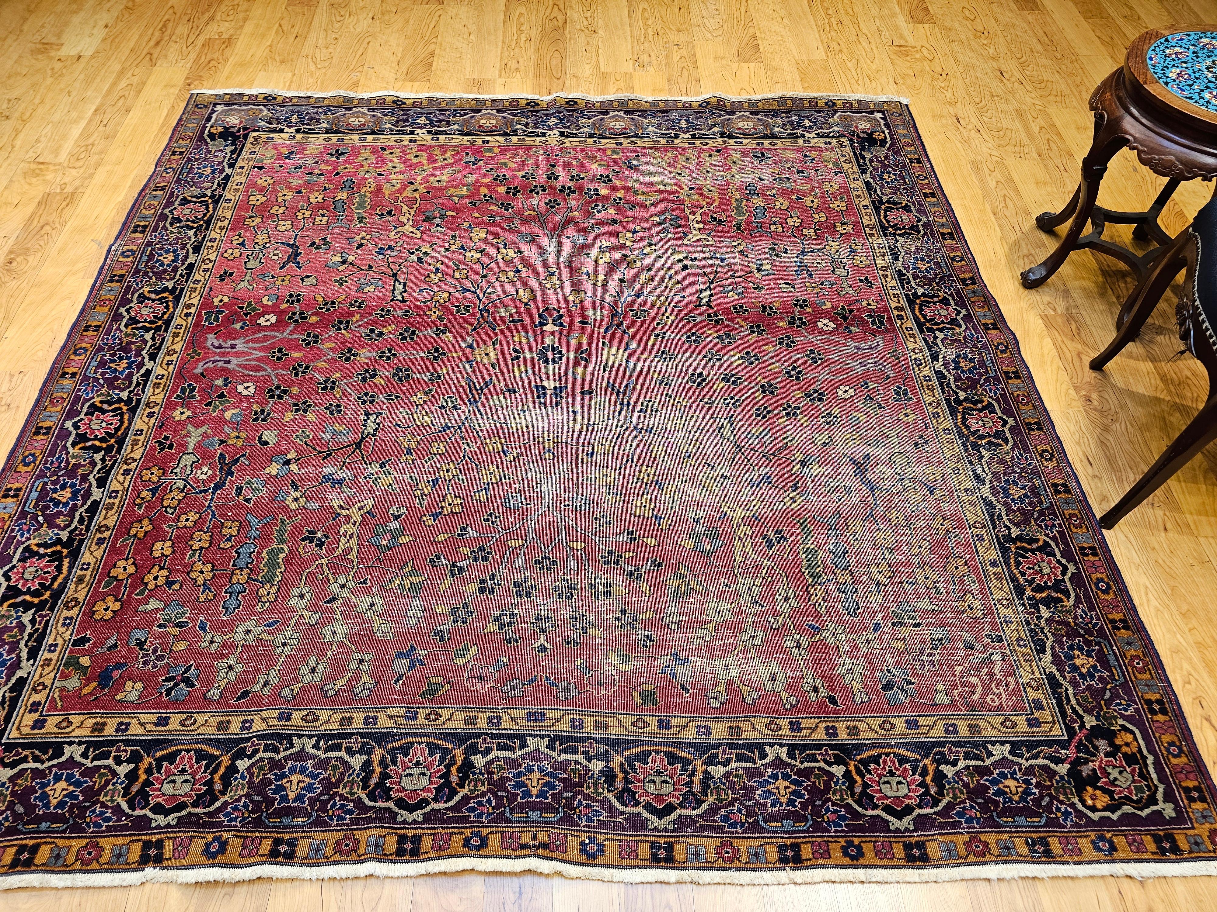 Early 19th Century Square Size Agra Rug in All Over Pattern For Sale 8