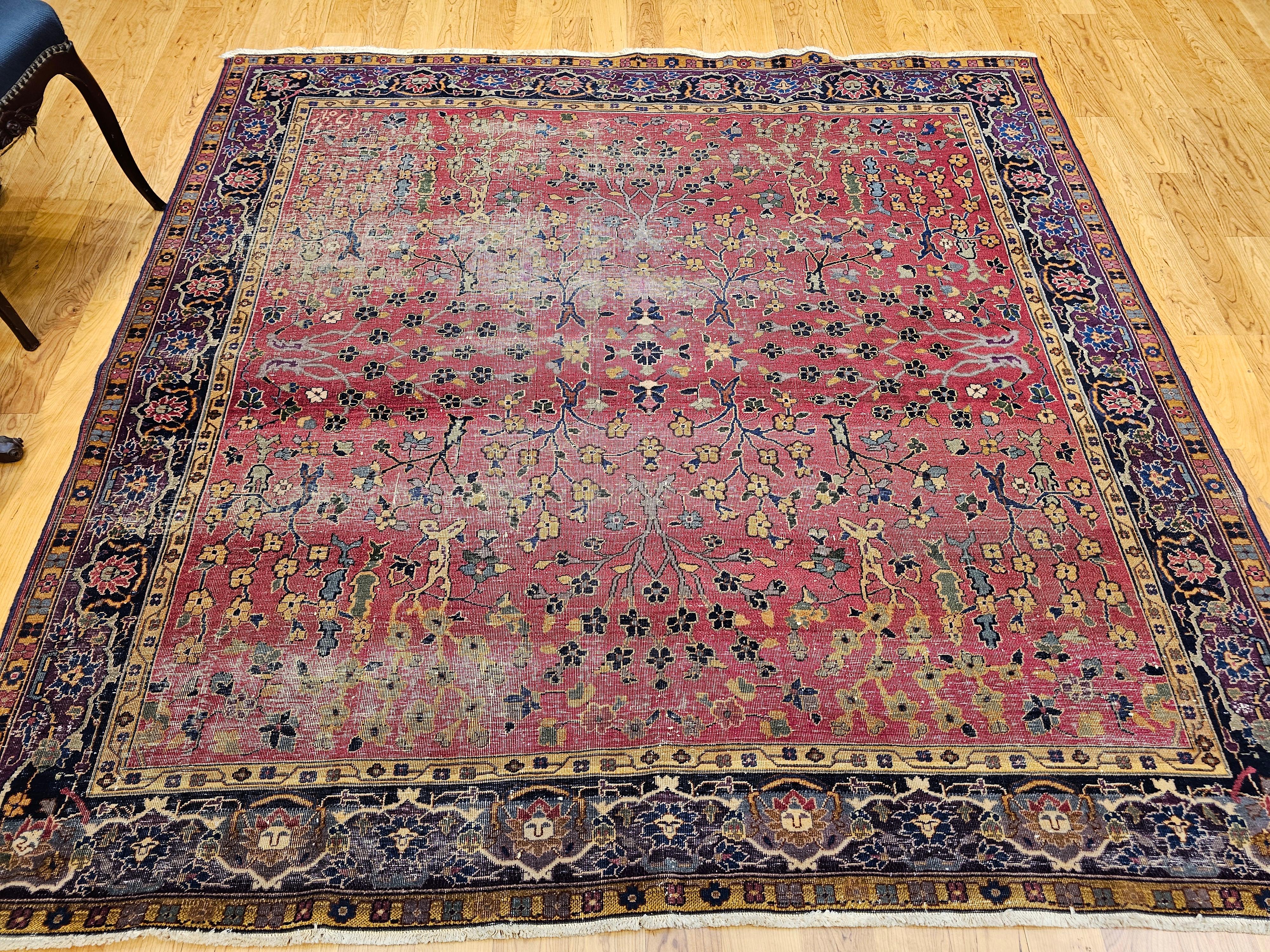 Early 19th Century Square Size Agra Rug in All Over Pattern For Sale 12