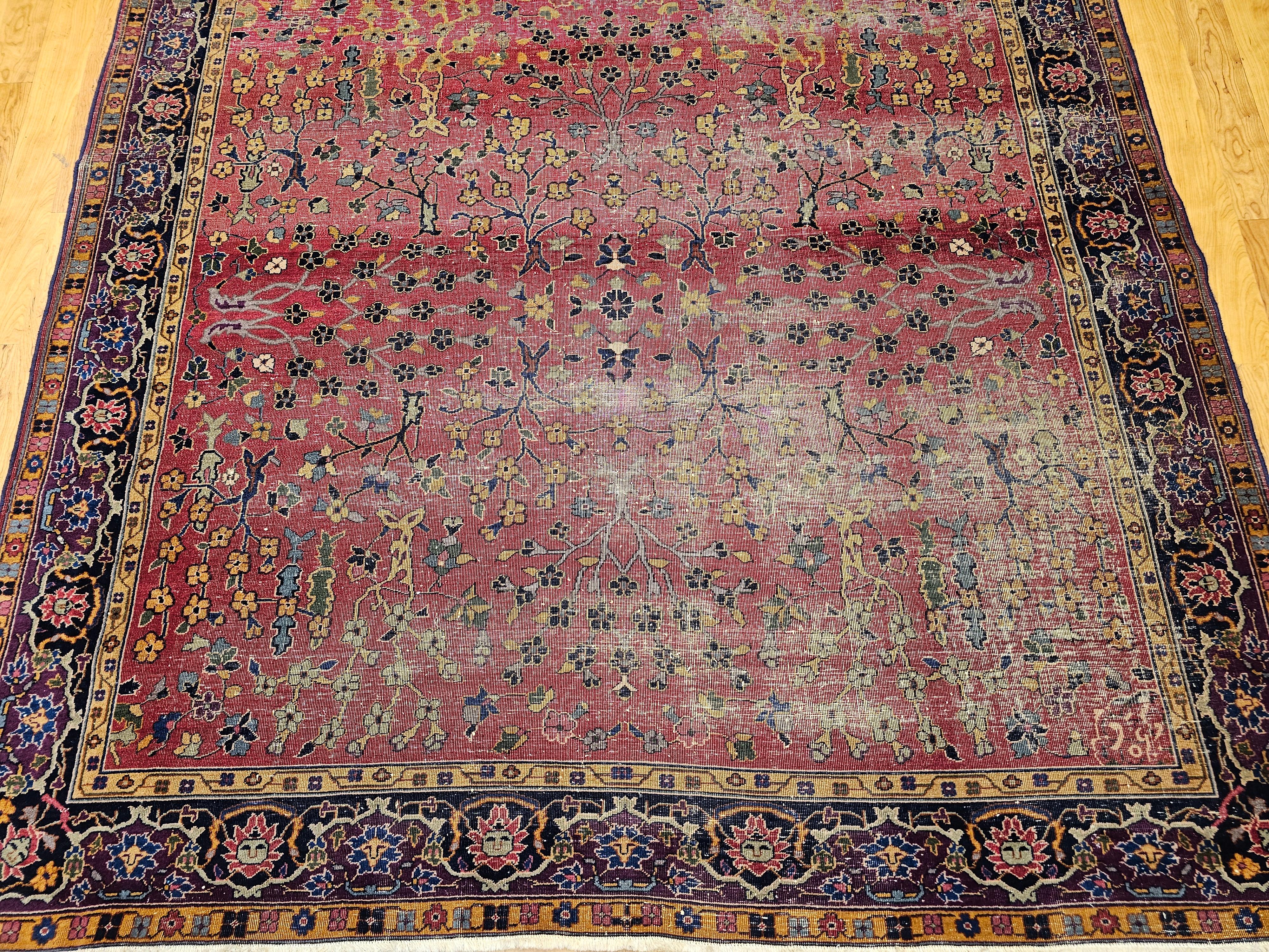 Early 19th Century Square Size Agra Rug in All Over Pattern In Good Condition For Sale In Barrington, IL