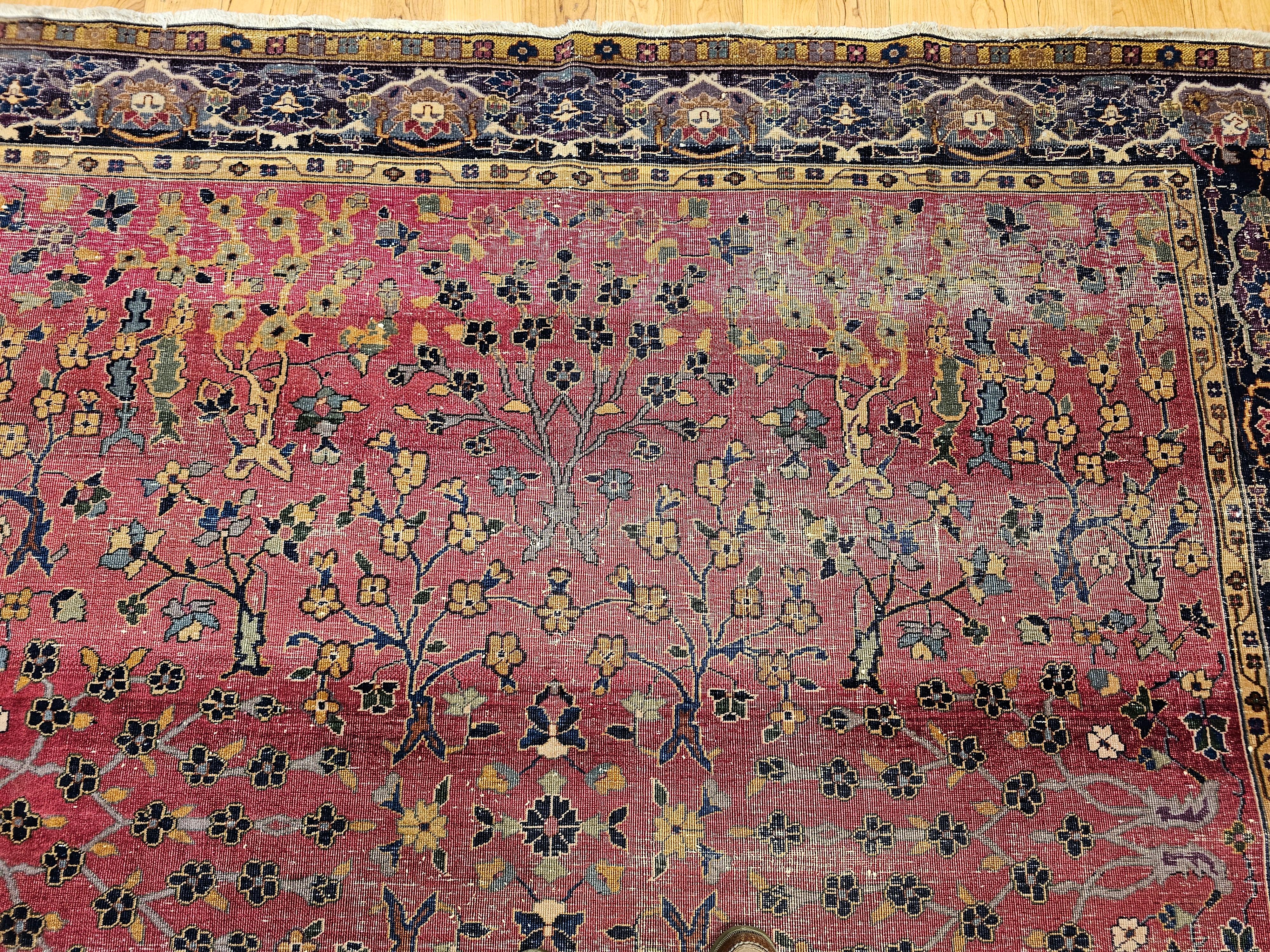Early 19th Century Square Size Agra Rug in All Over Pattern For Sale 1