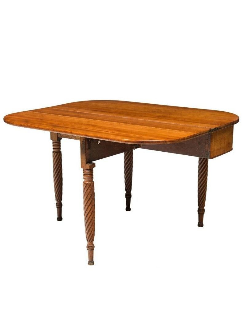Period Baltimore Classical Curly Maple Konsole Spieltisch (Amerikanische Klassik) im Angebot