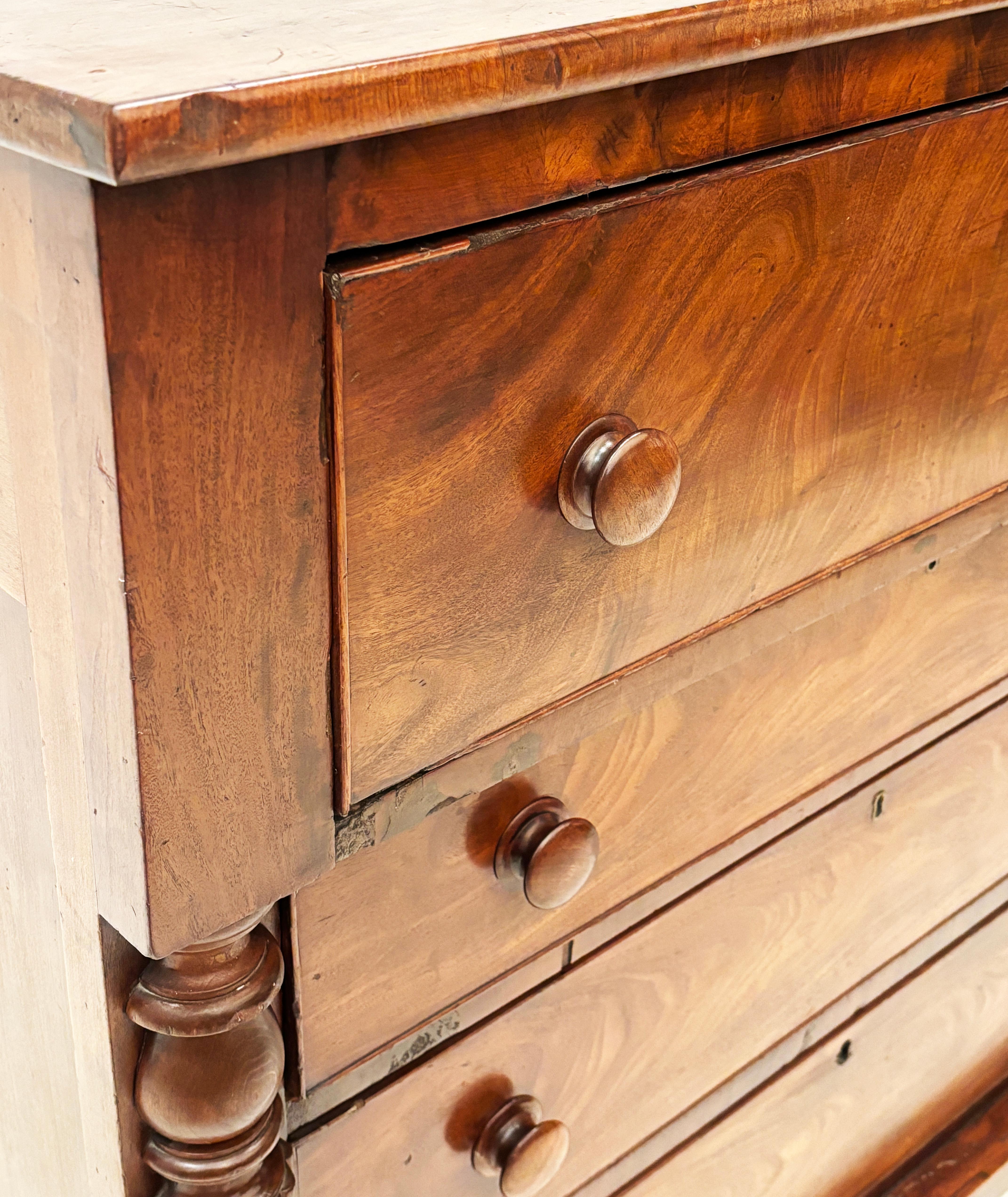 Early 19th Century American Empire Figured Cherry Chest of Drawers 5