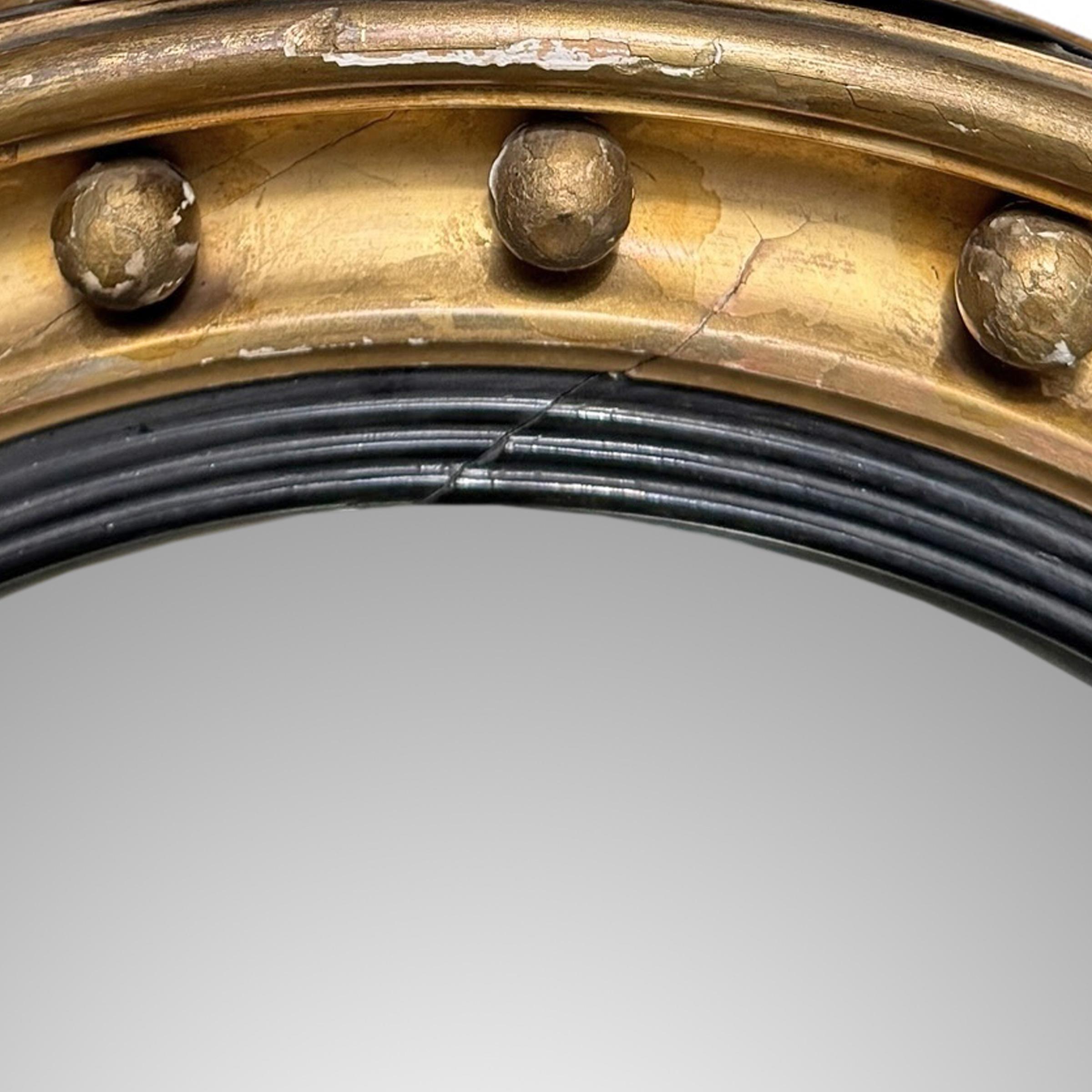 Early 19th Century American Federal Convex Mirror For Sale 1