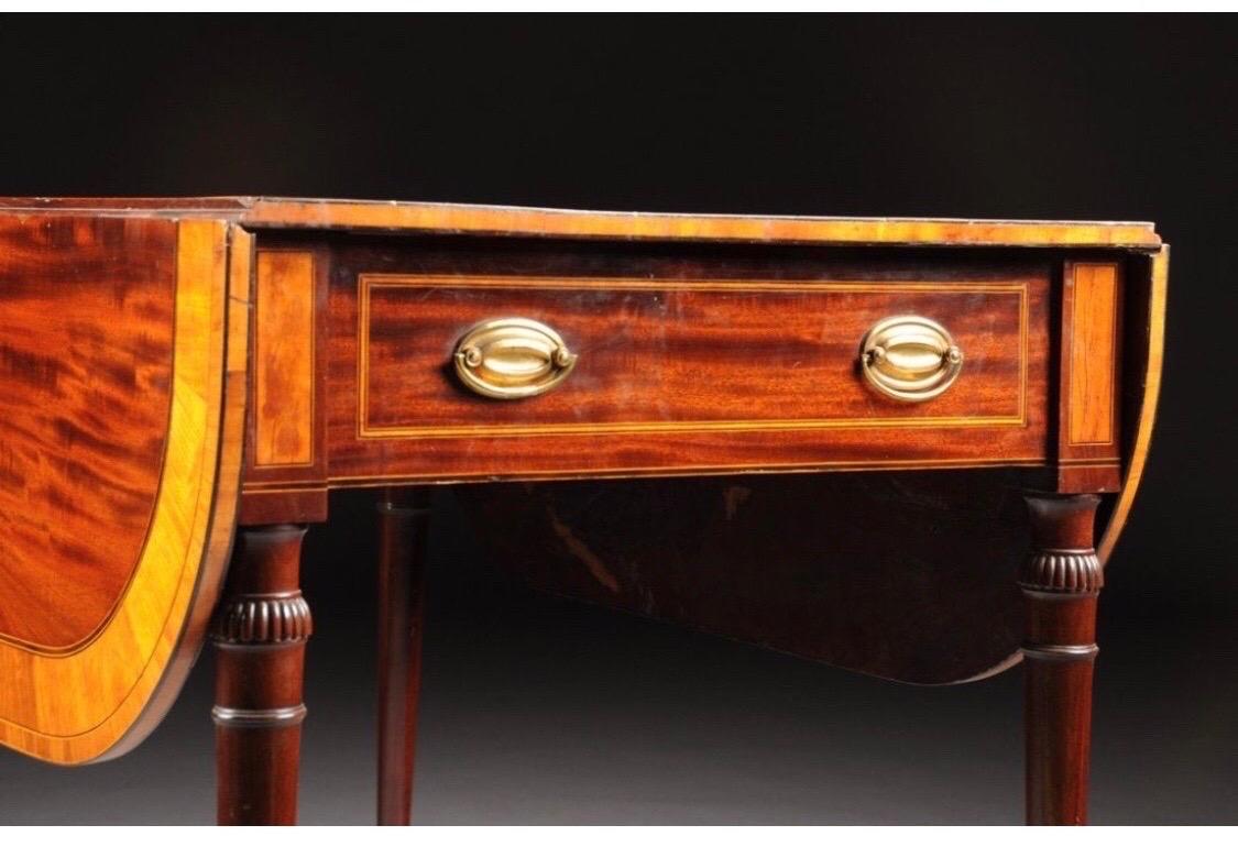 Satinwood Early 19th Century American Federal Mahogany Inlaid Drop-Leaf Table For Sale