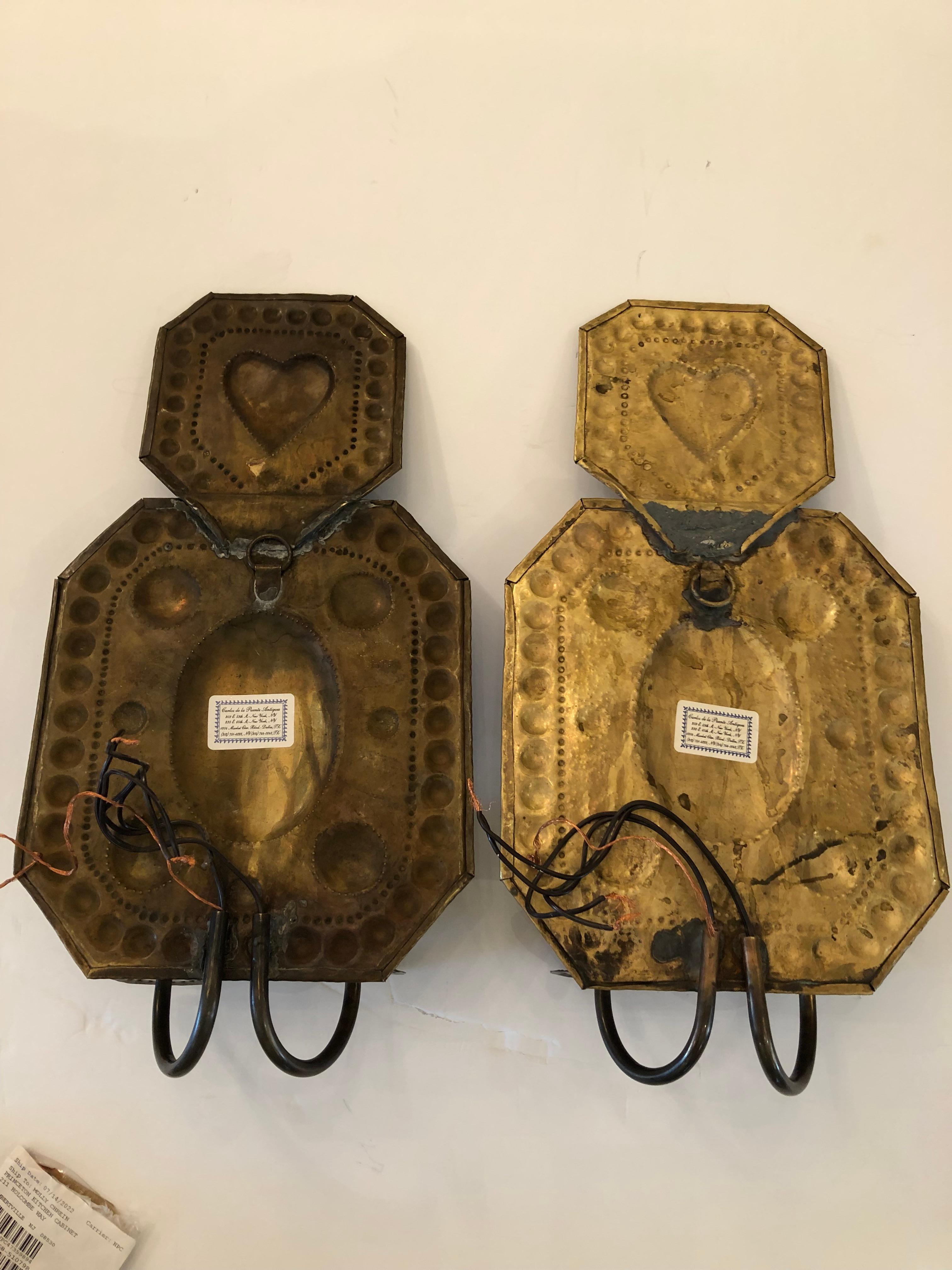 Early 19th Century American Hammered Brass Wall Sconces For Sale 4