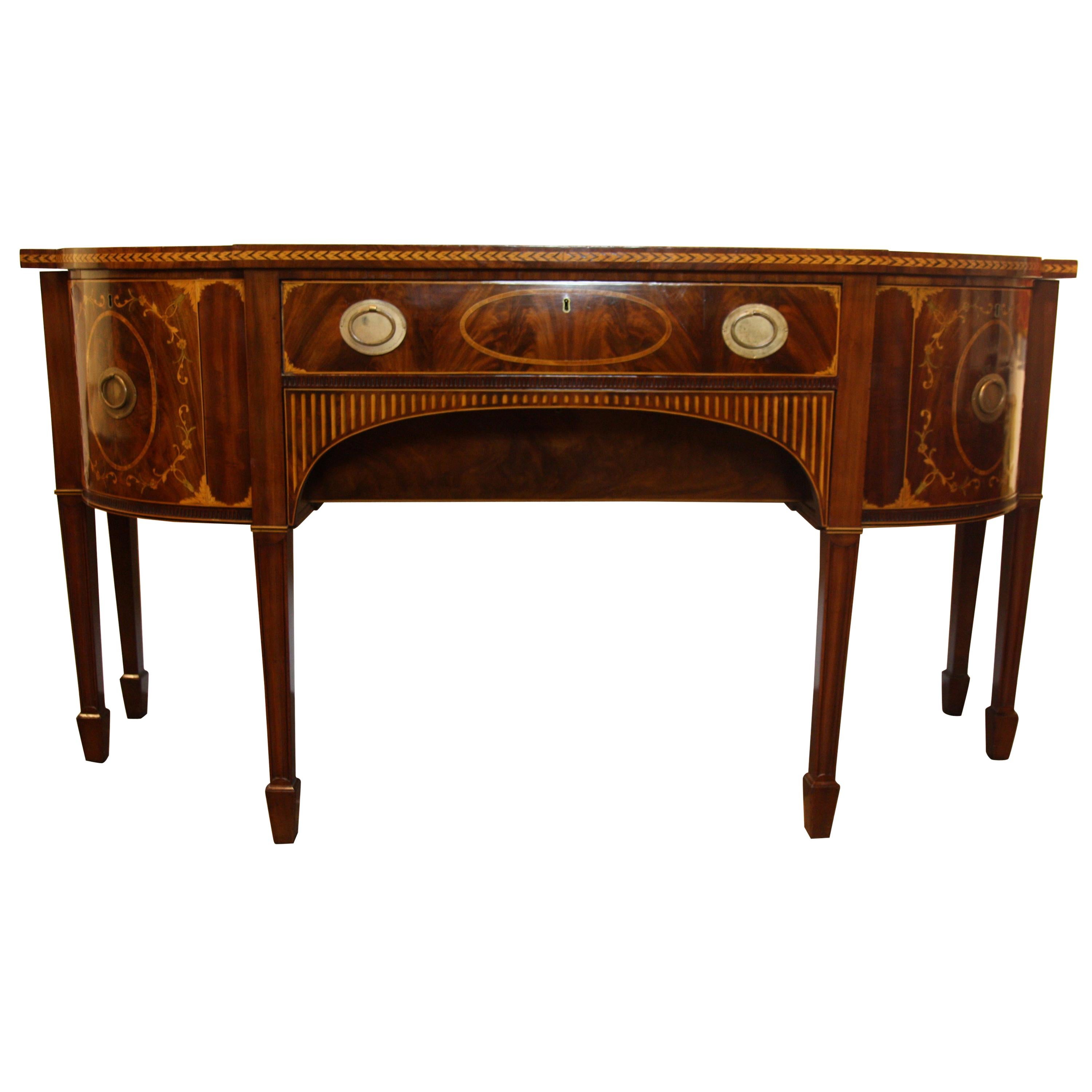 Early 19th Century American Hepplewhite style Sideboard Matched Mahogany Veneers For Sale