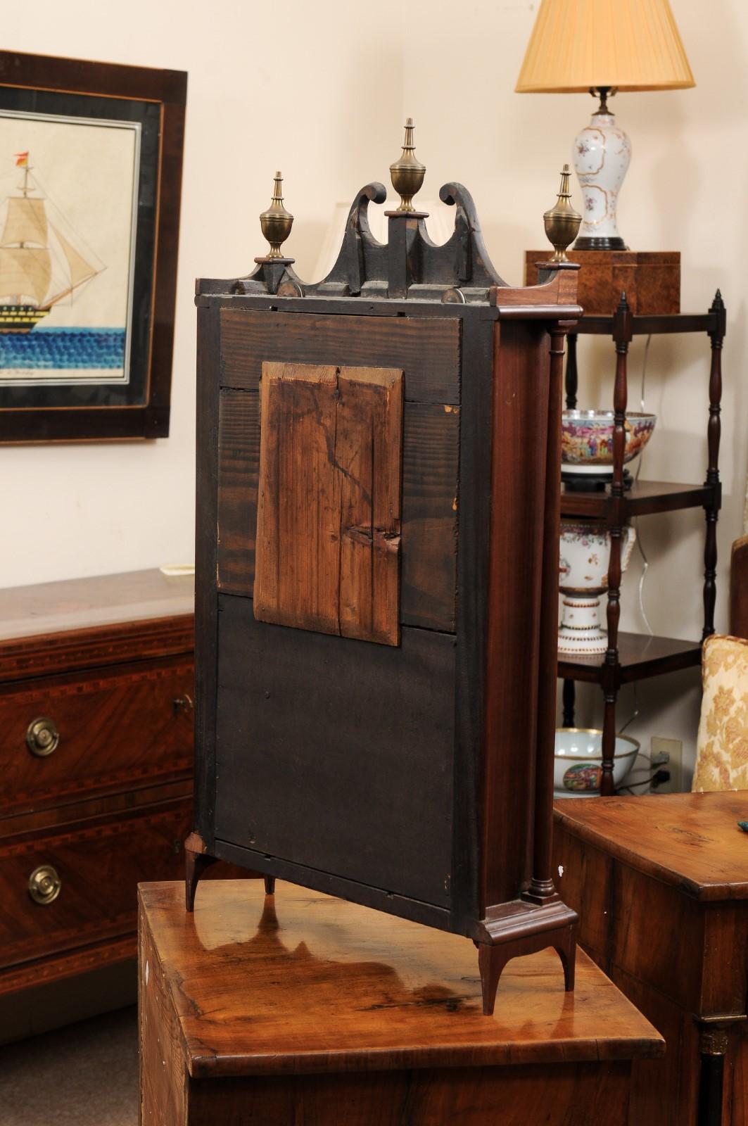 Early 19th Century American Pillar & Scroll Clock in Mahogany For Sale 3