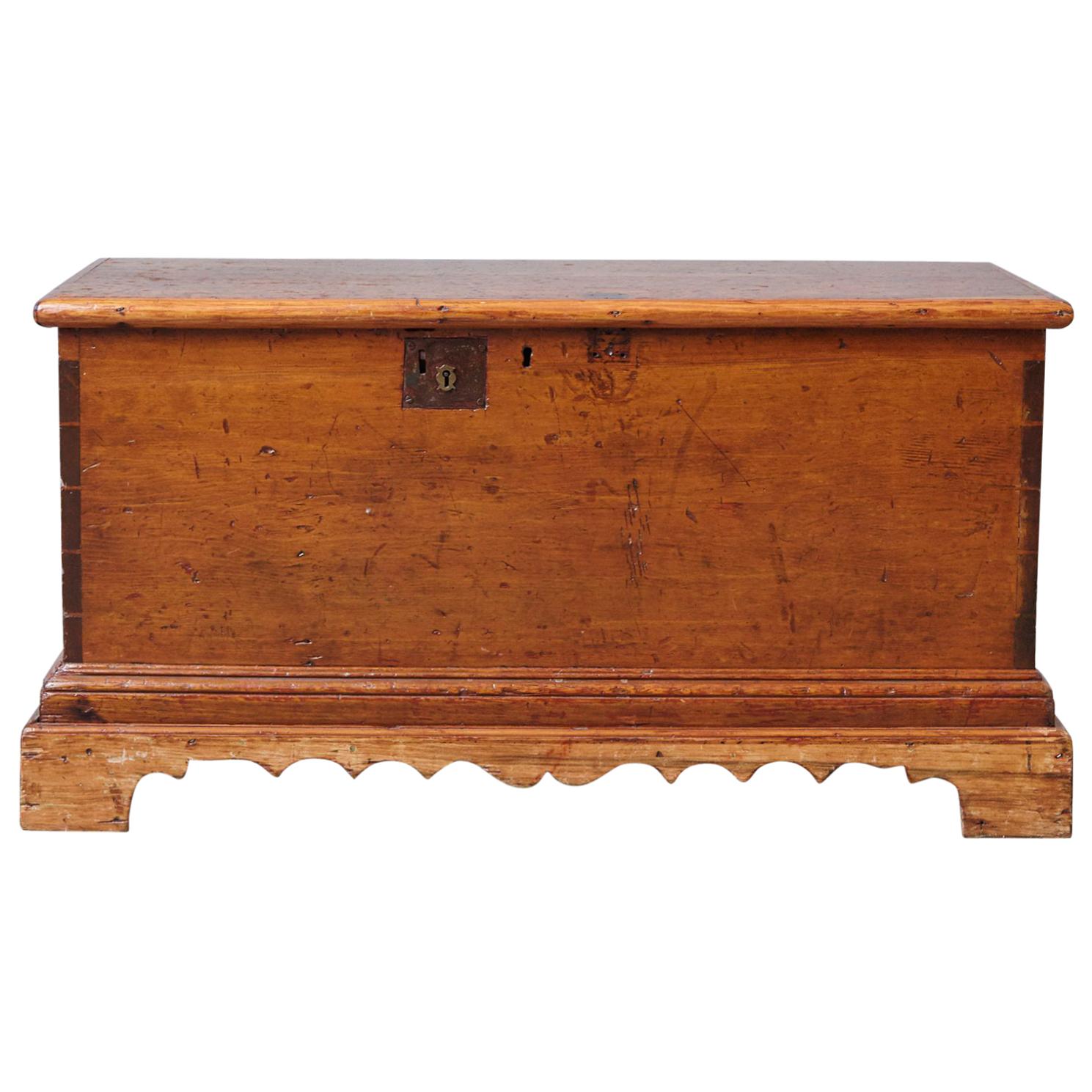 Early 19th Century American Pine Blanket Chest or Trunk, circa 1820s