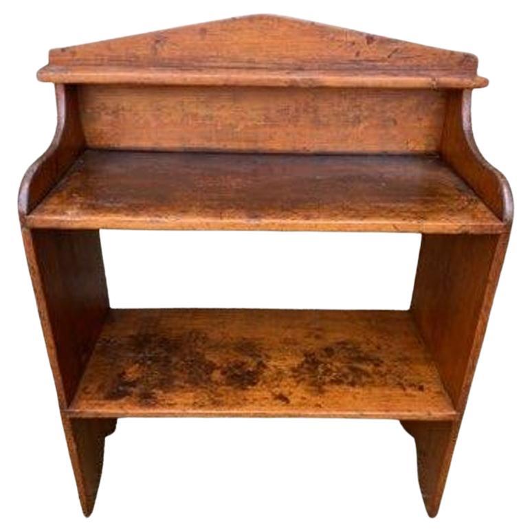 Early 19th Century American Primitive Pine Bucket Bench For Sale