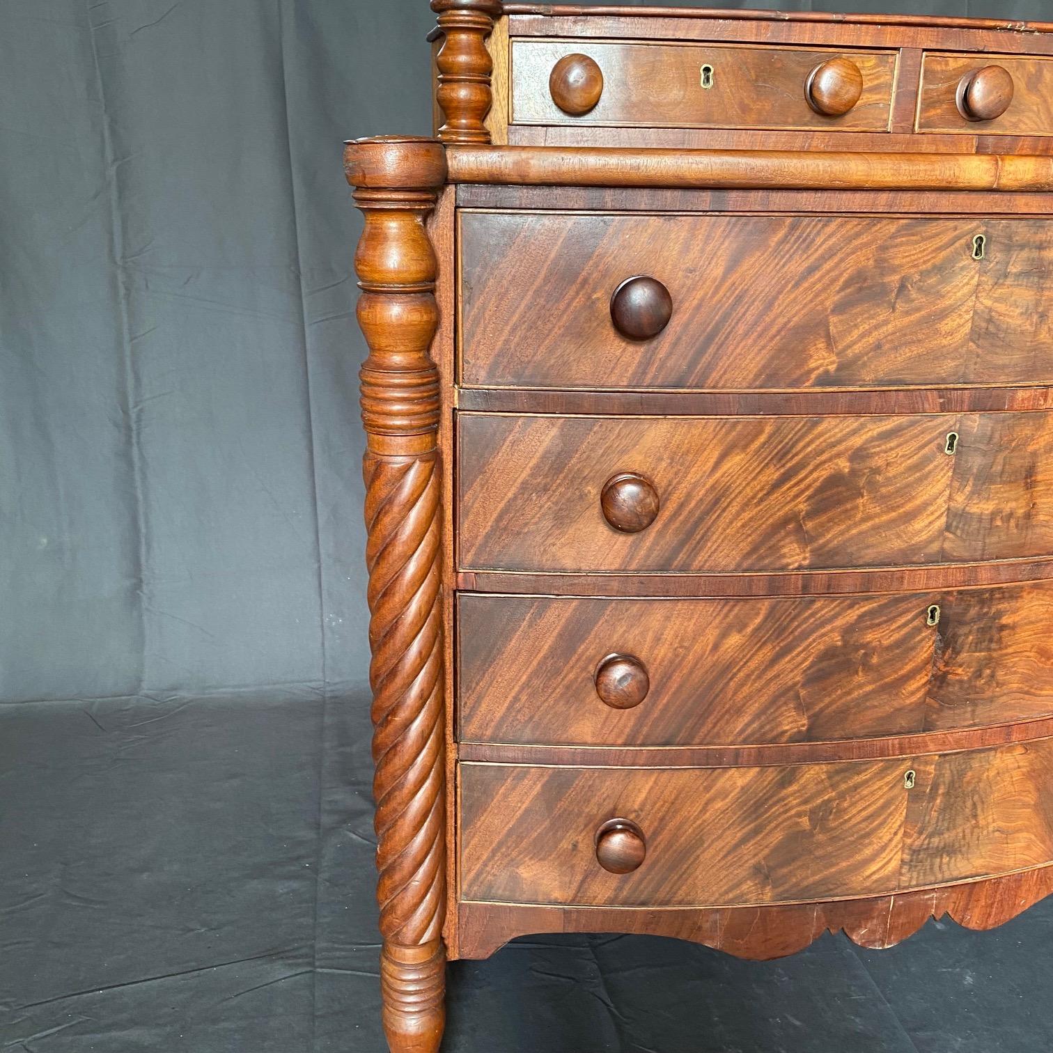 Early 19th Century American Sheraton Bow Front Chest of Drawers  For Sale 2