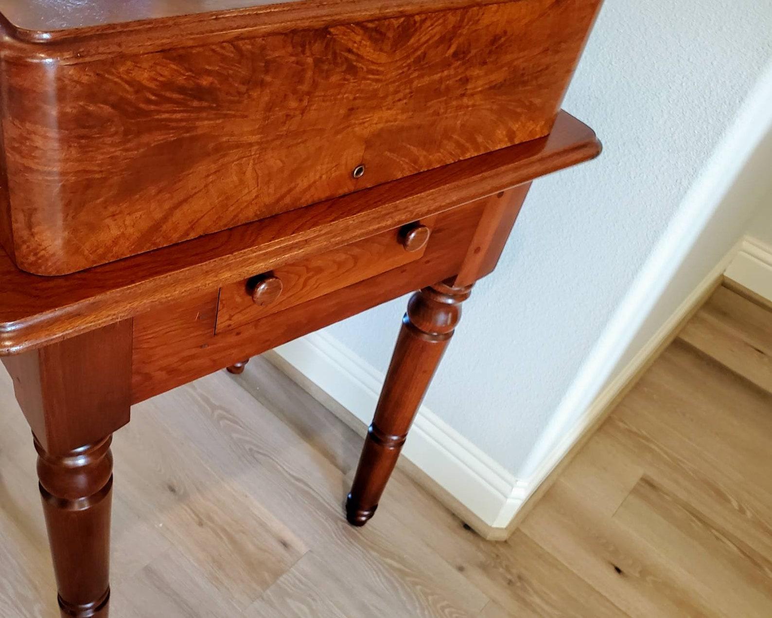 Early 19th Century American Sheraton Mahogany Campaign Officers Desk For Sale 5