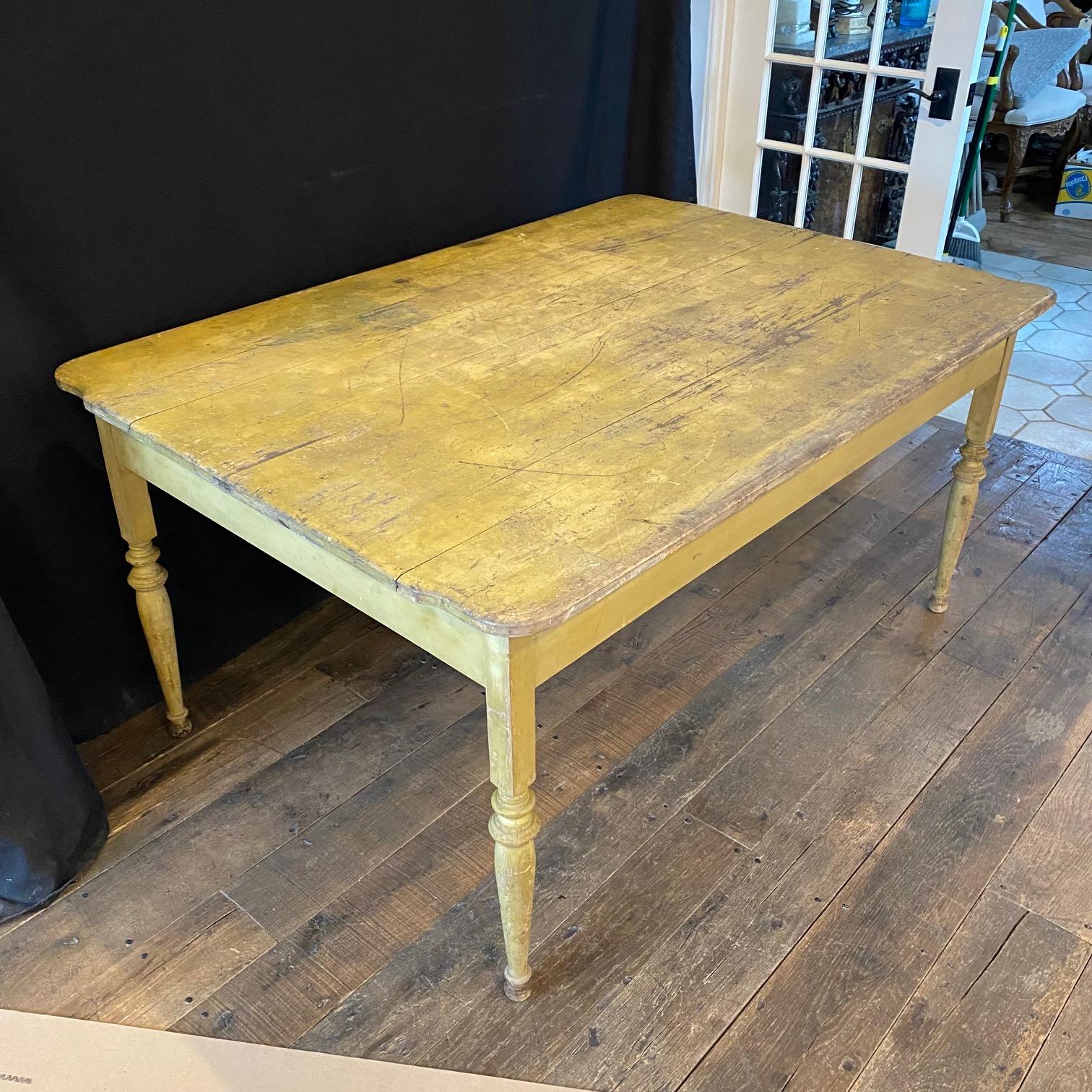 Early 19th Century Americana Primitive Painted Farm Table from Maine For Sale 5