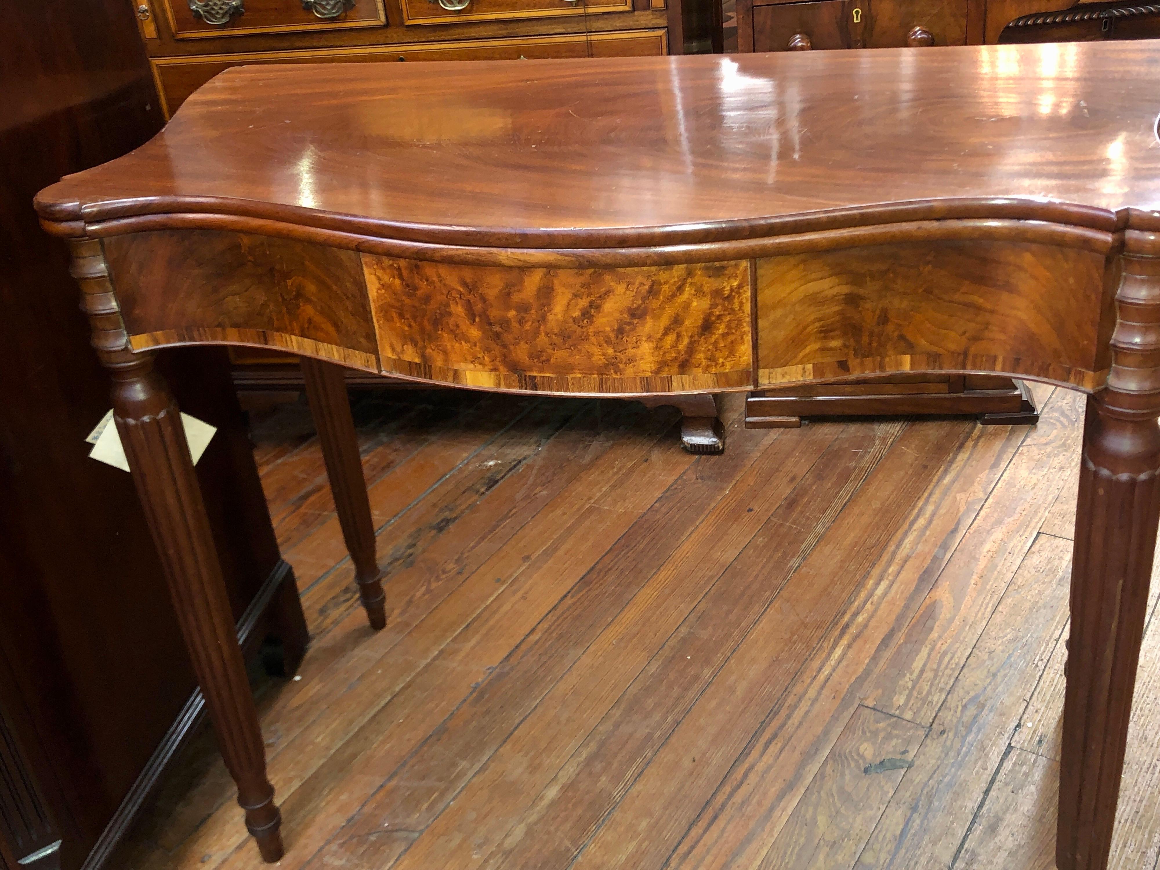 Early 19th Century Antique American Federal Mahog. & Birch Flap-Top Games Table For Sale 1