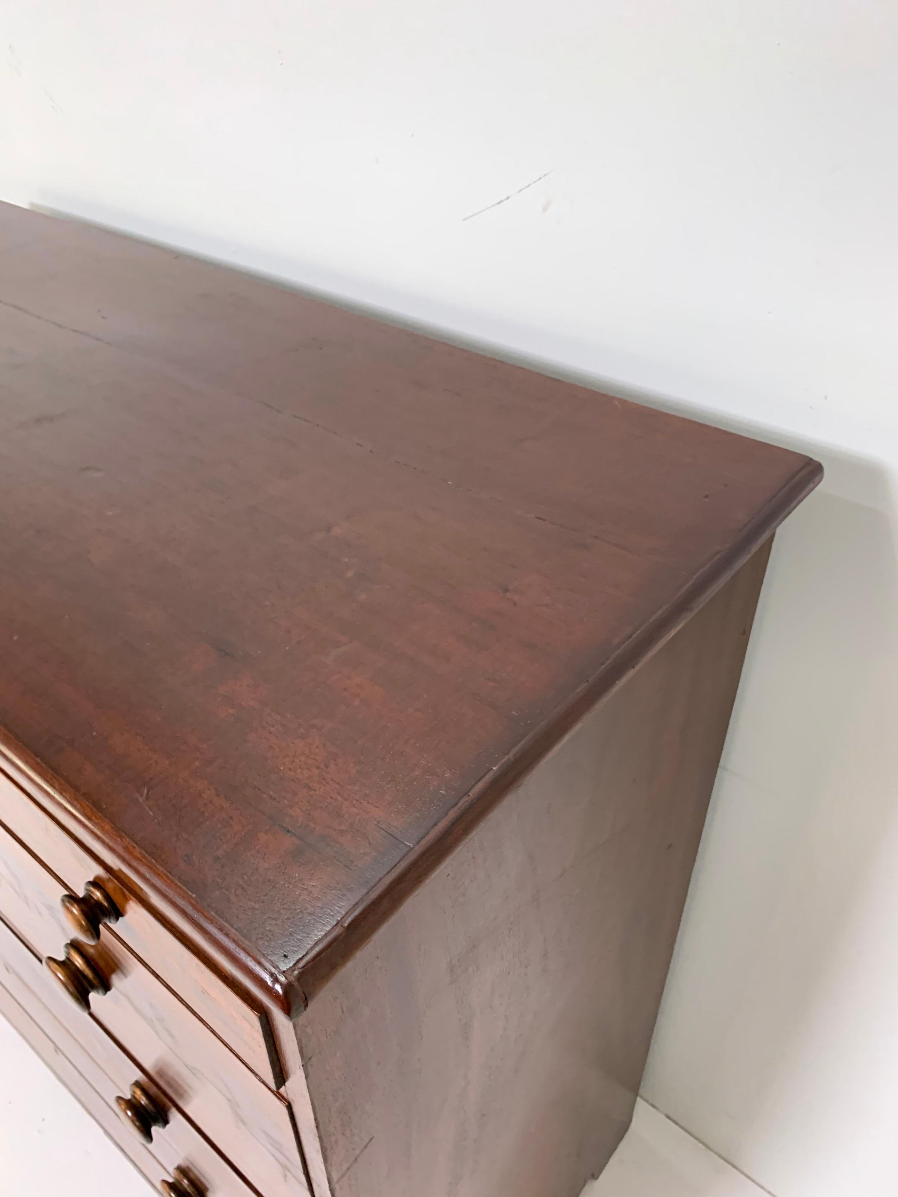 Early 19th Century Antique American Mahogany Dressing Chest 2