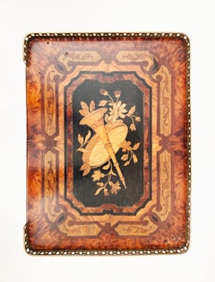 Mesa auxiliar de 3 niveles con marquetería francesa antigua de principios del siglo XIX