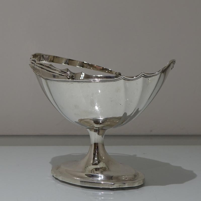 Early 19th Century Antique George III Irish Britannia Silver Sugar Basket Dublin For Sale 3