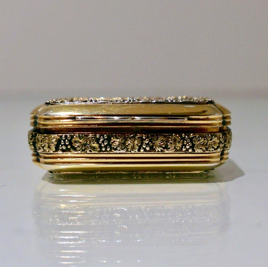 Early 19th Century Antique George III Sterling Silver Gilt Snuff Box London 1814 For Sale 1
