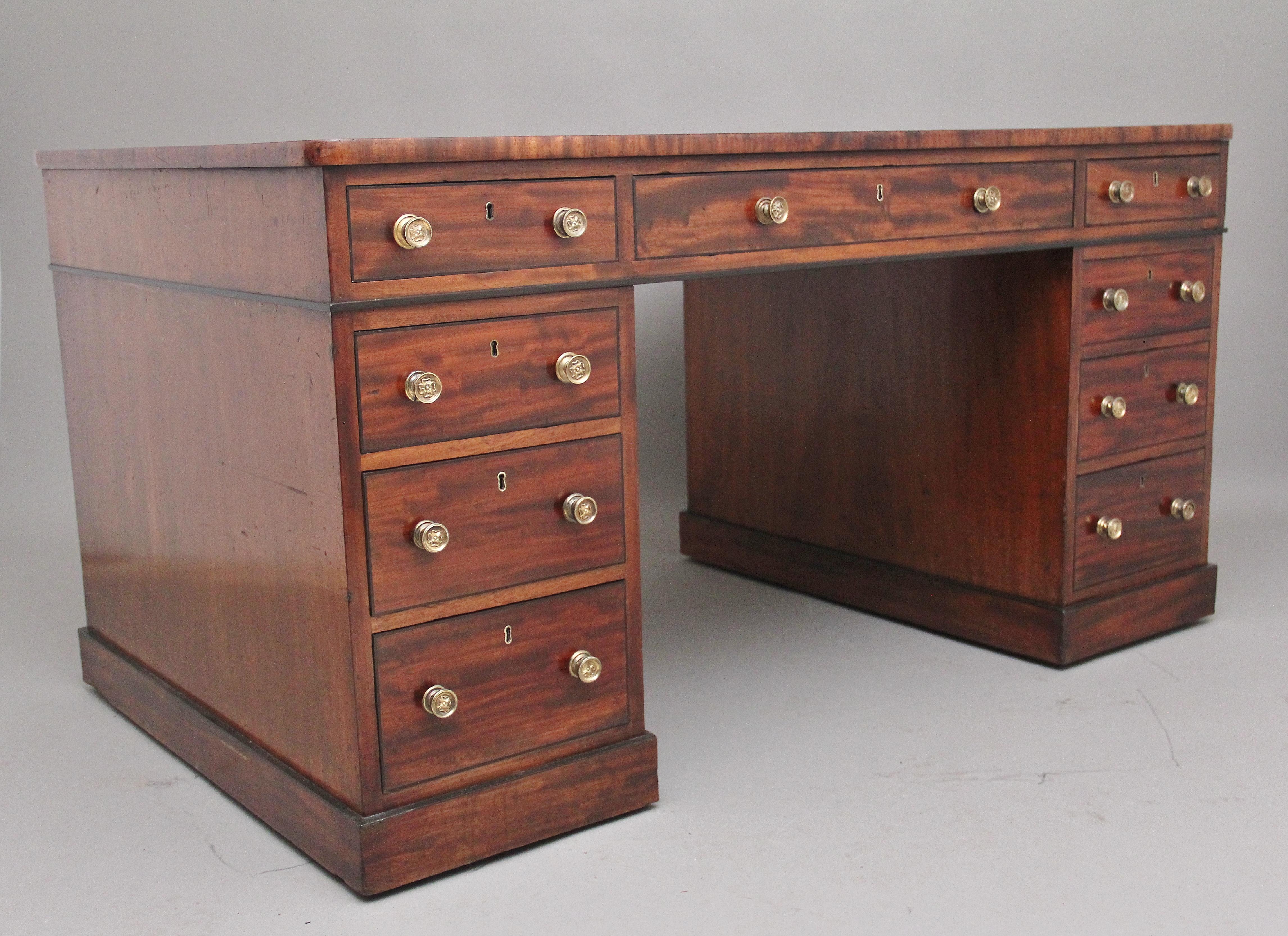 Early 19th Century Antique Mahogany Partners Desk In Good Condition In Martlesham, GB