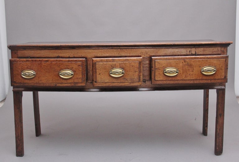 Early 19th Century Antique Oak Dresser For Sale at 1stDibs