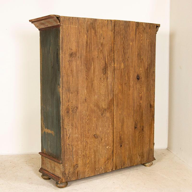 Armoire d'origine peinte du début du XIXe siècle en bois flotté, Allemagne Bon état - En vente à Round Top, TX
