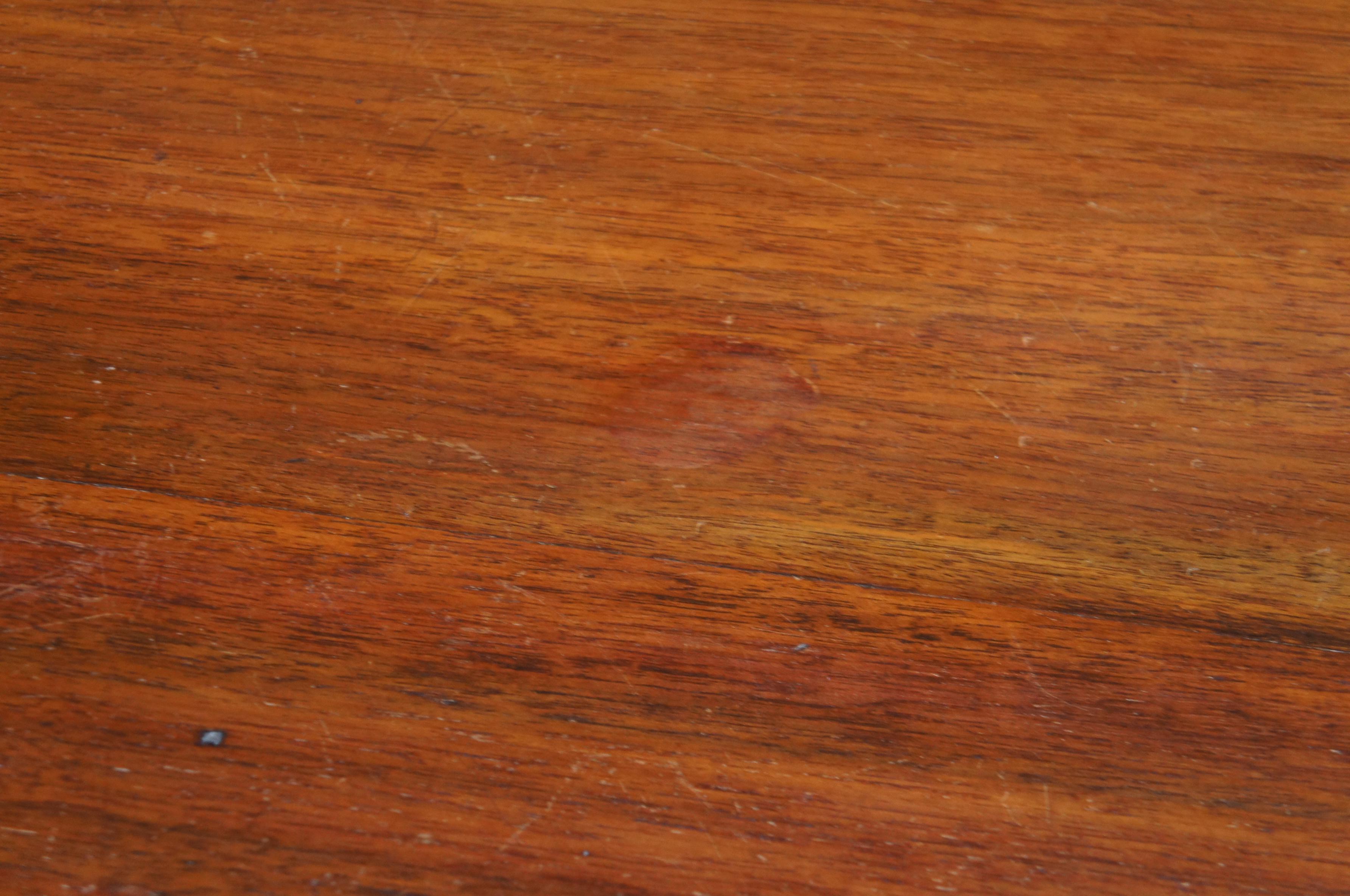 Early 19th Century Antique Regency Solid Mahogany Tilt-Top Round Tea Table 1