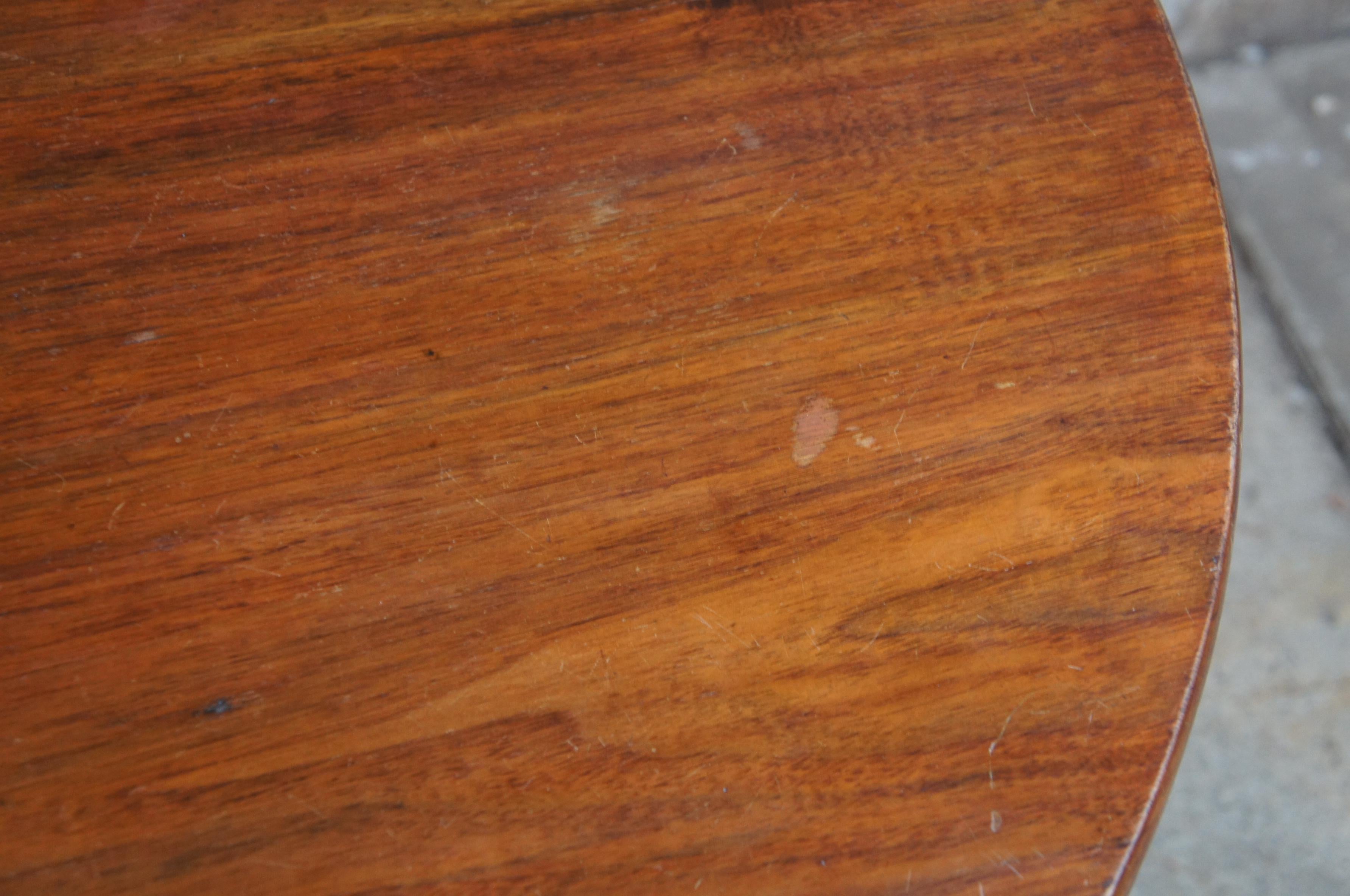 Early 19th Century Antique Regency Solid Mahogany Tilt-Top Round Tea Table 2