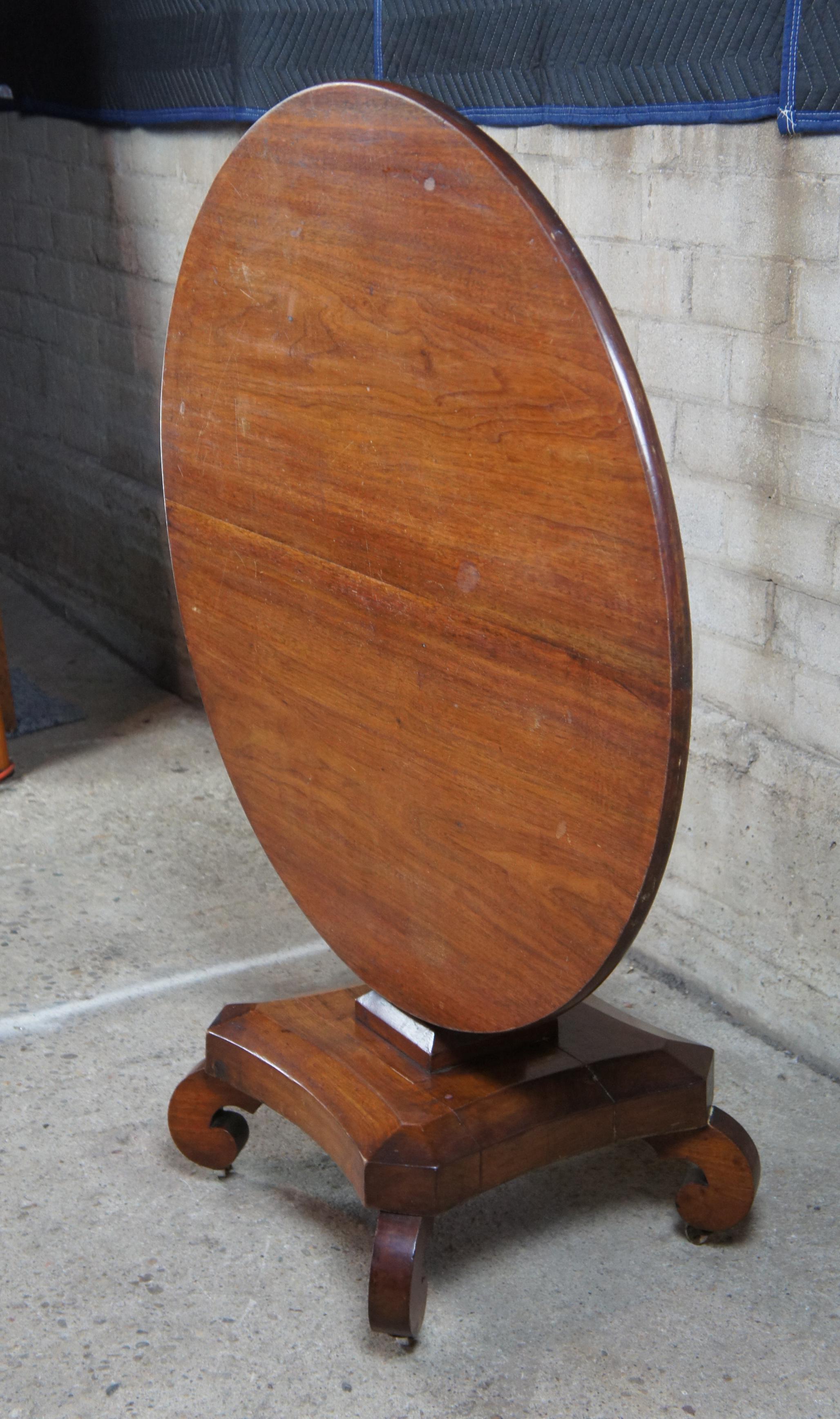 Early 19th Century Antique Regency Solid Mahogany Tilt-Top Round Tea Table 4