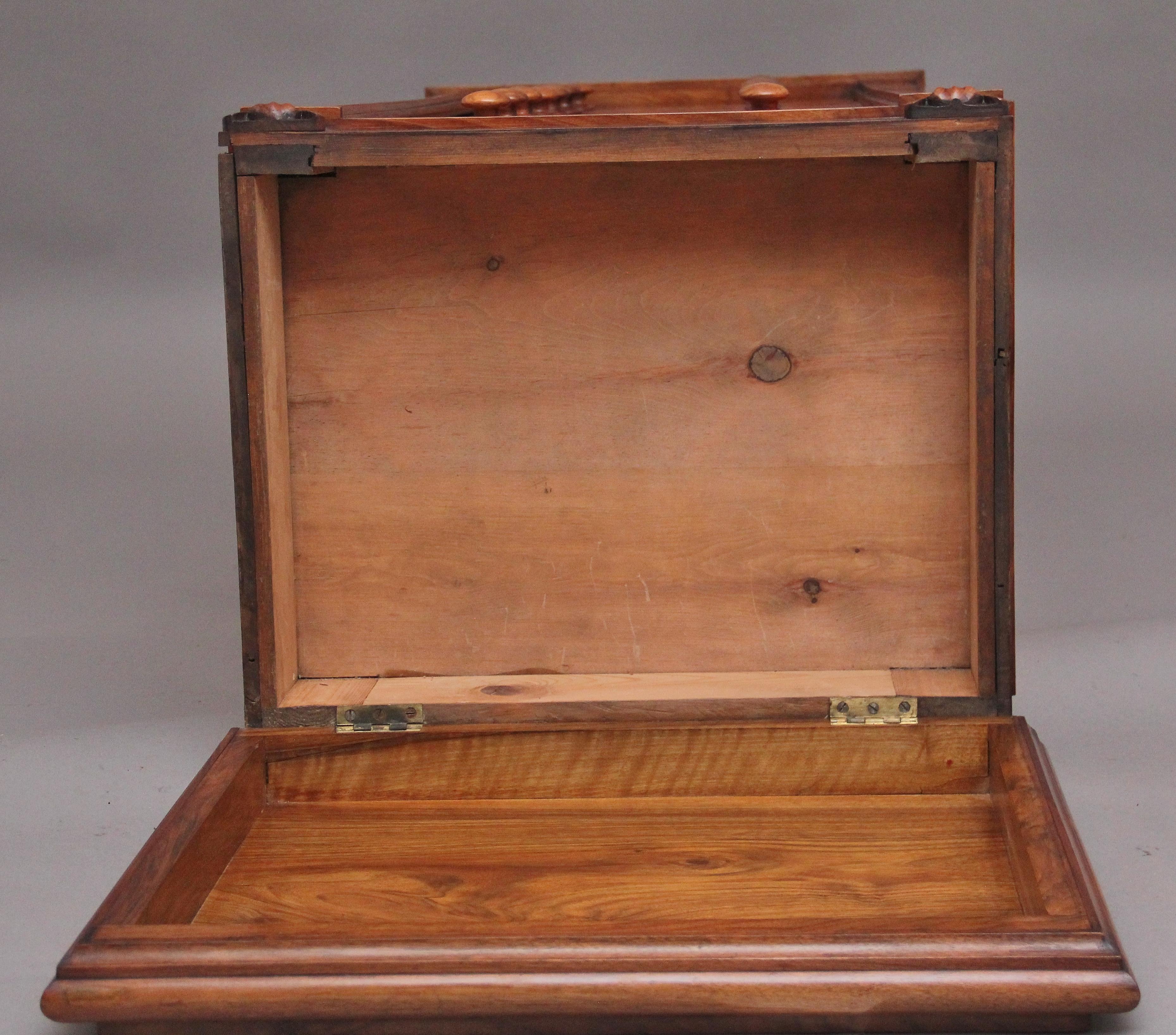 Early 19th Century antique Regency walnut Wellington chest For Sale 8