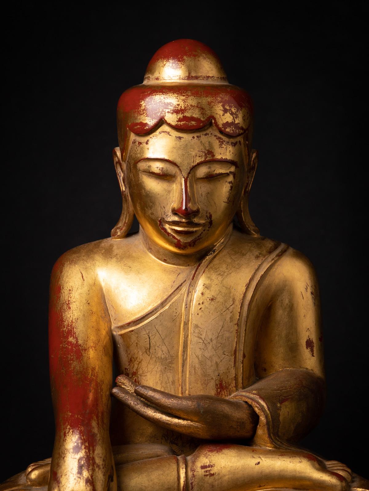 Antiguo Buda del Loto birmano de madera de principios del siglo XIX en Bhumisparsha Mudra Birmano en venta