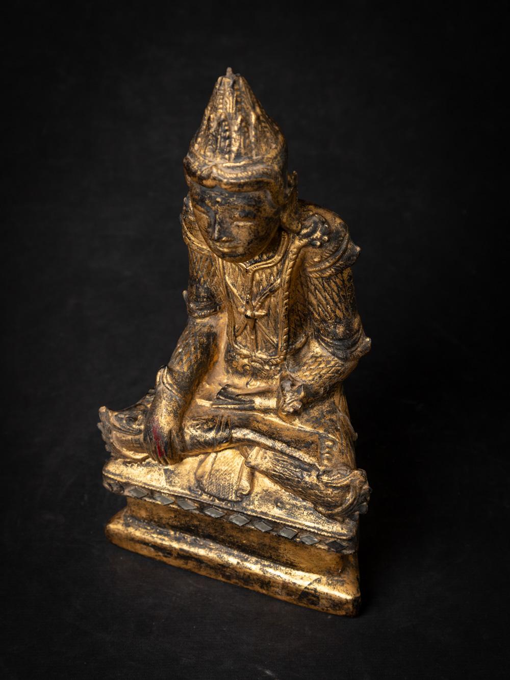 Early 19th century antique wooden Burmese Shan Buddha in Bhumisparsha Mudra For Sale 8