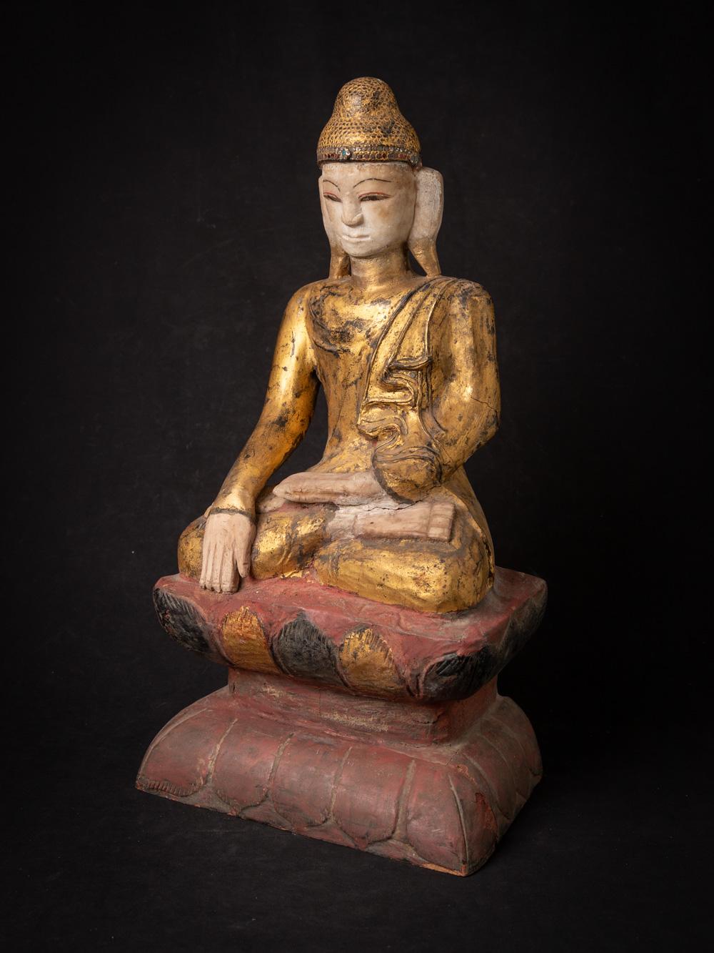 Early 19th century antique wooden Burmese Shan Buddha in Bhumisparsha Mudra For Sale 15