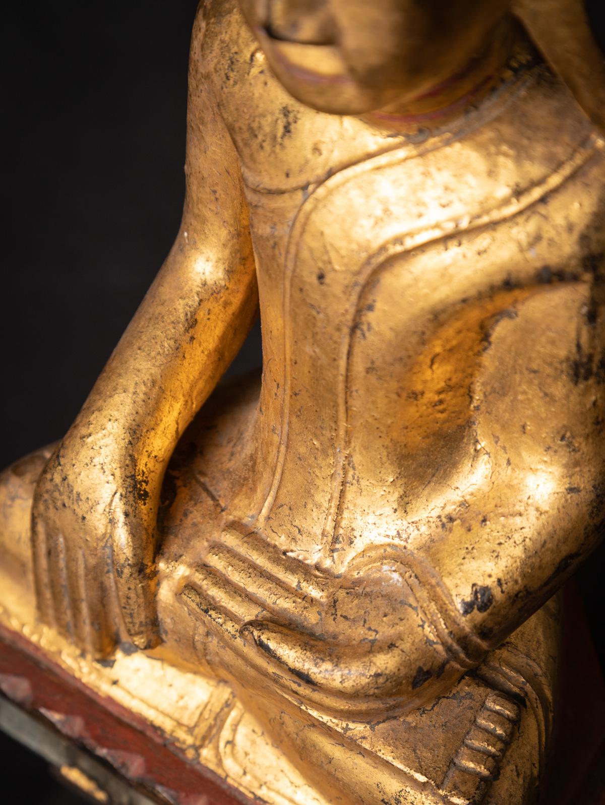 Début du 19ème siècle Statue de Bouddha Shan en bois de Birmanie en vente 10