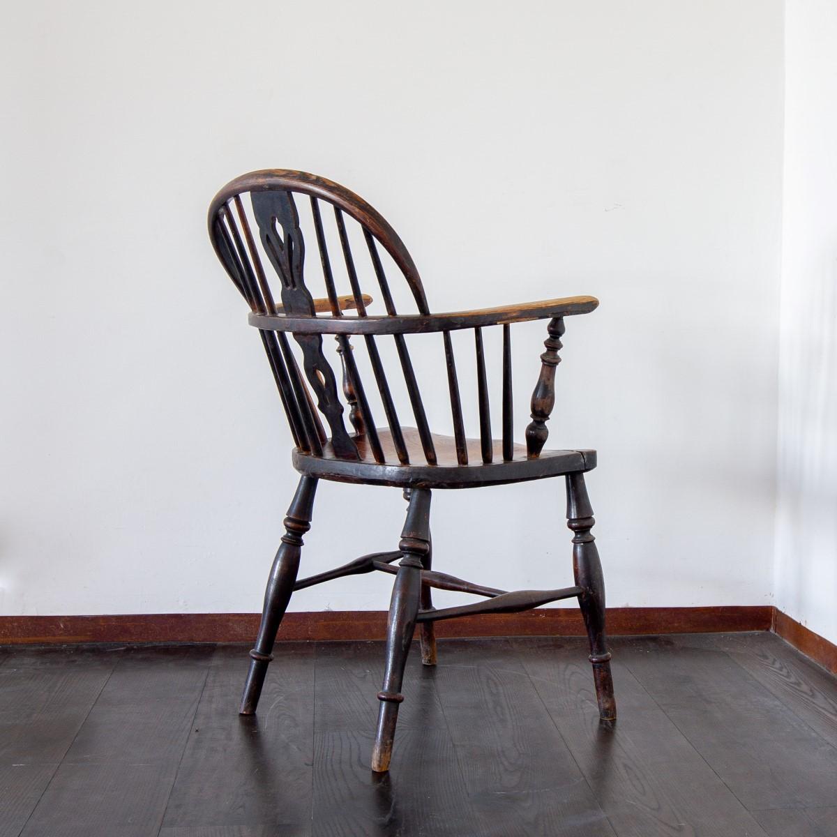 Early 19th Century Ash and Elm Windsor Back Chair 5