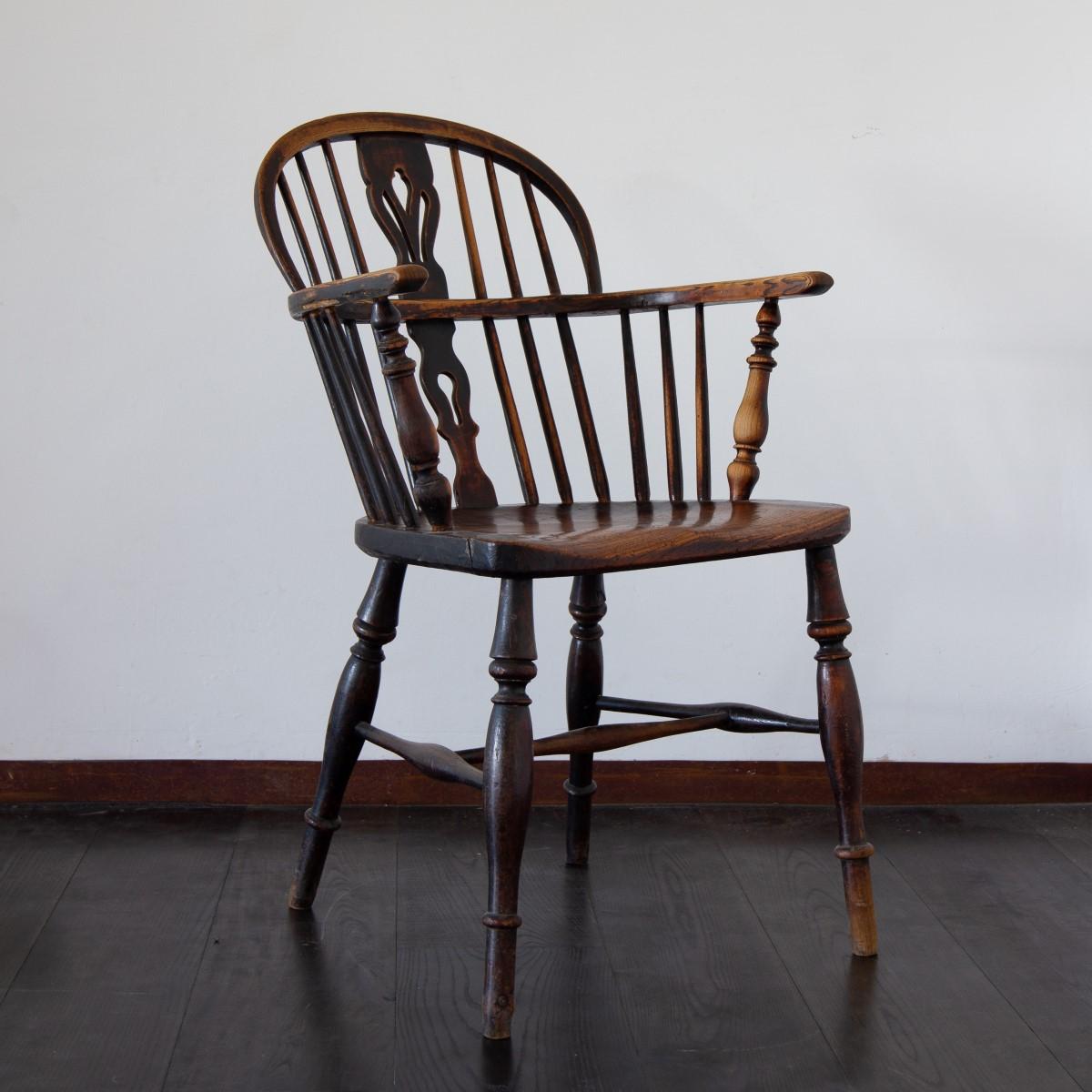 Early 19th Century Ash and Elm Windsor Back Chair 3