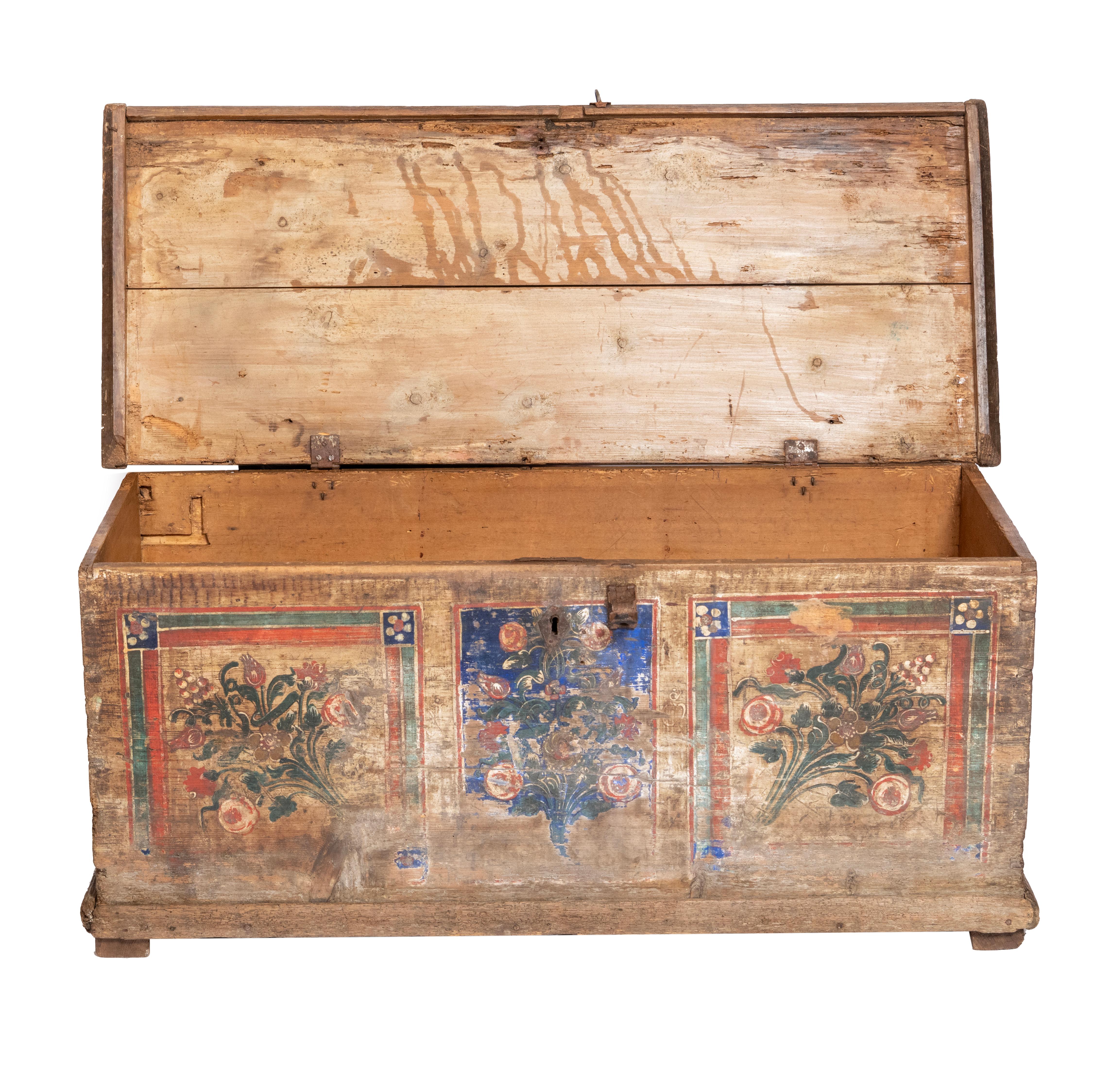 Arqueta austriaca de principios del siglo XIX con pintura original Pintado a mano en venta