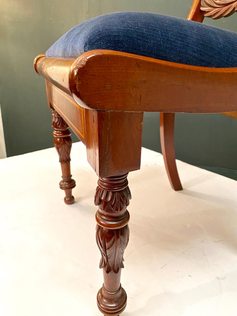 Chaise d'appoint néoclassique baltique du début du XIXe siècle en vente 1