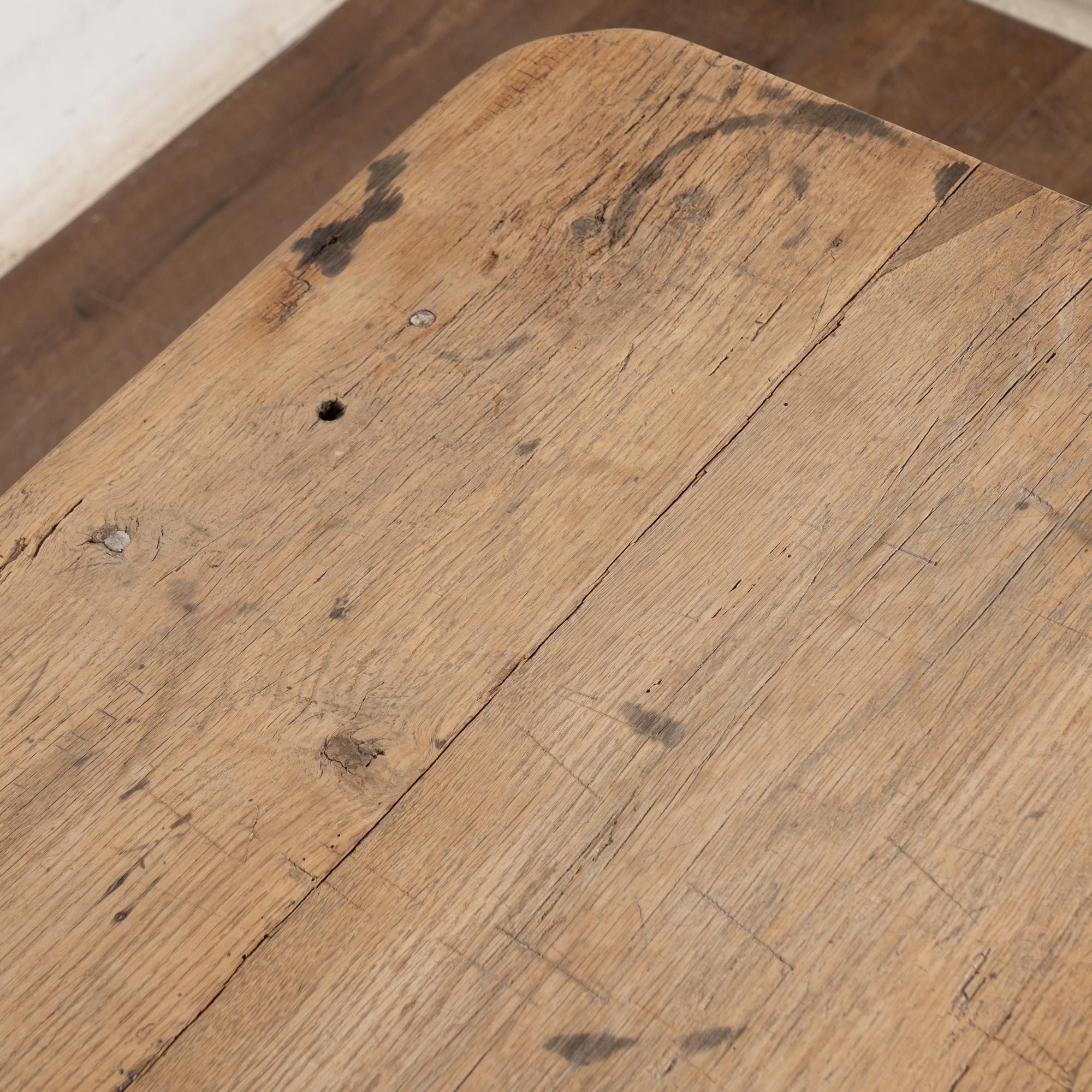 Early 19th Century Baroque Oak Work Table Refectory Table from Denmark For Sale 9