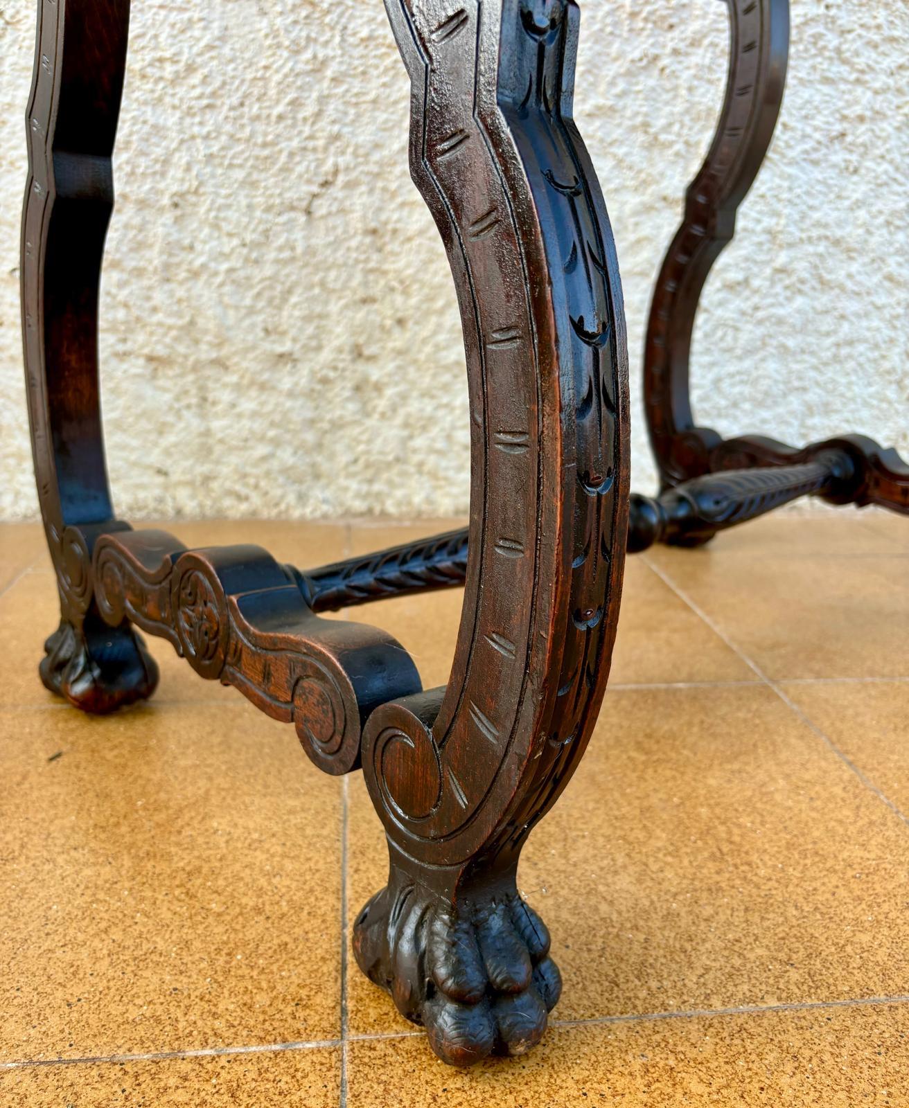 Table d'appoint espagnole baroque du début du 19e siècle avec pieds en lyre et plateau en marqueterie en vente 4