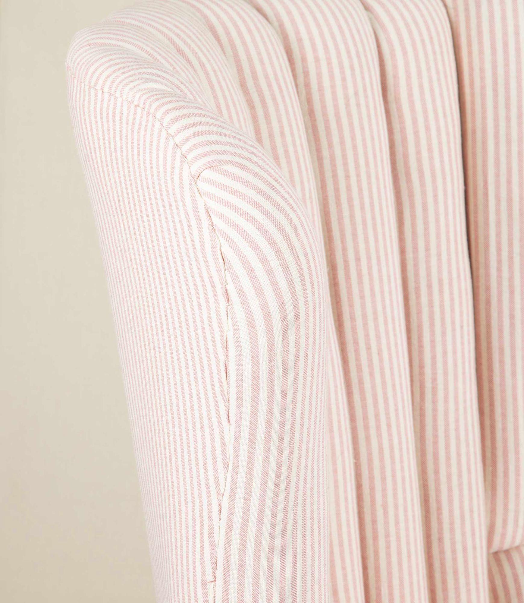 Sillón con respaldo de barril de principios del siglo XIX en Bueno estado para la venta en Gloucestershire, GB